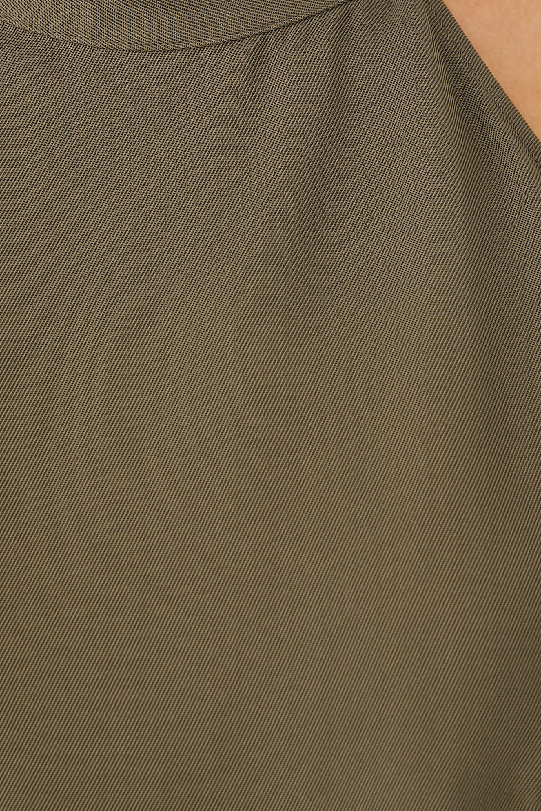 تونيك بياقة عالية