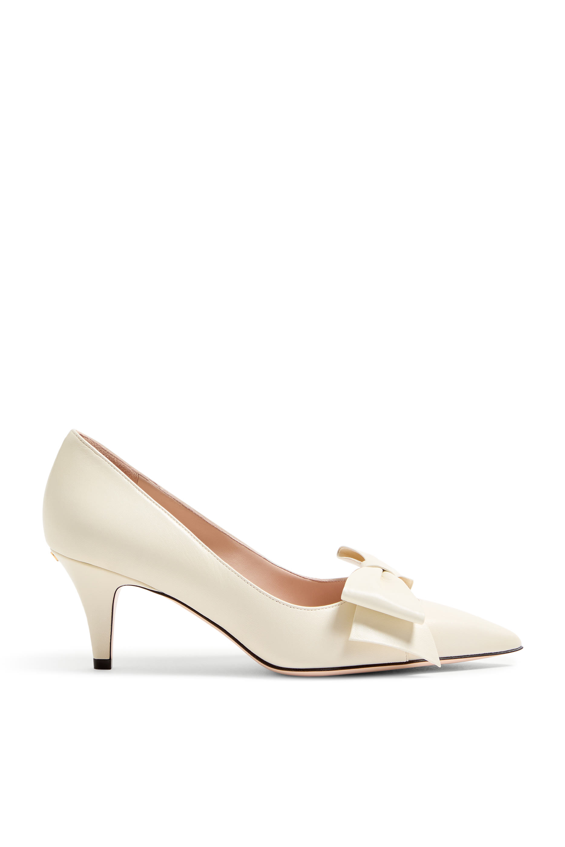  حذاء كلاسيكي بوو 100