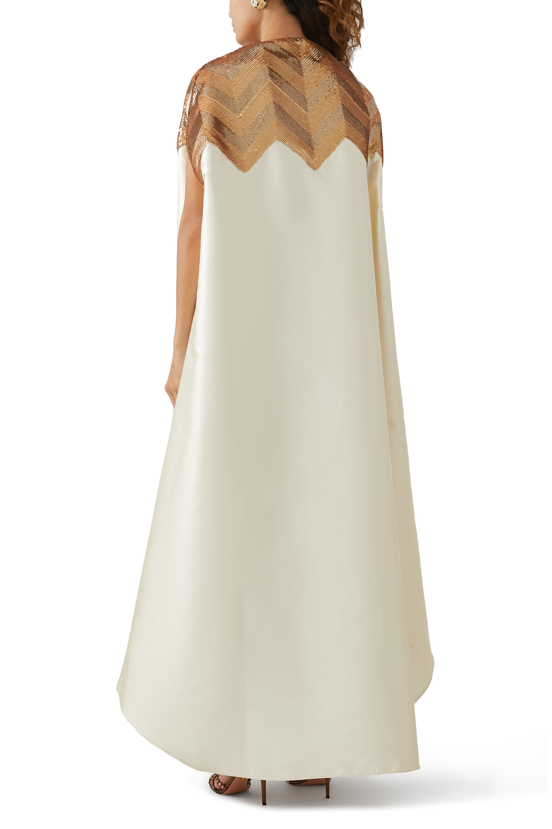 قفطان مطرز بنقشة خطوط شيفرون بترتر