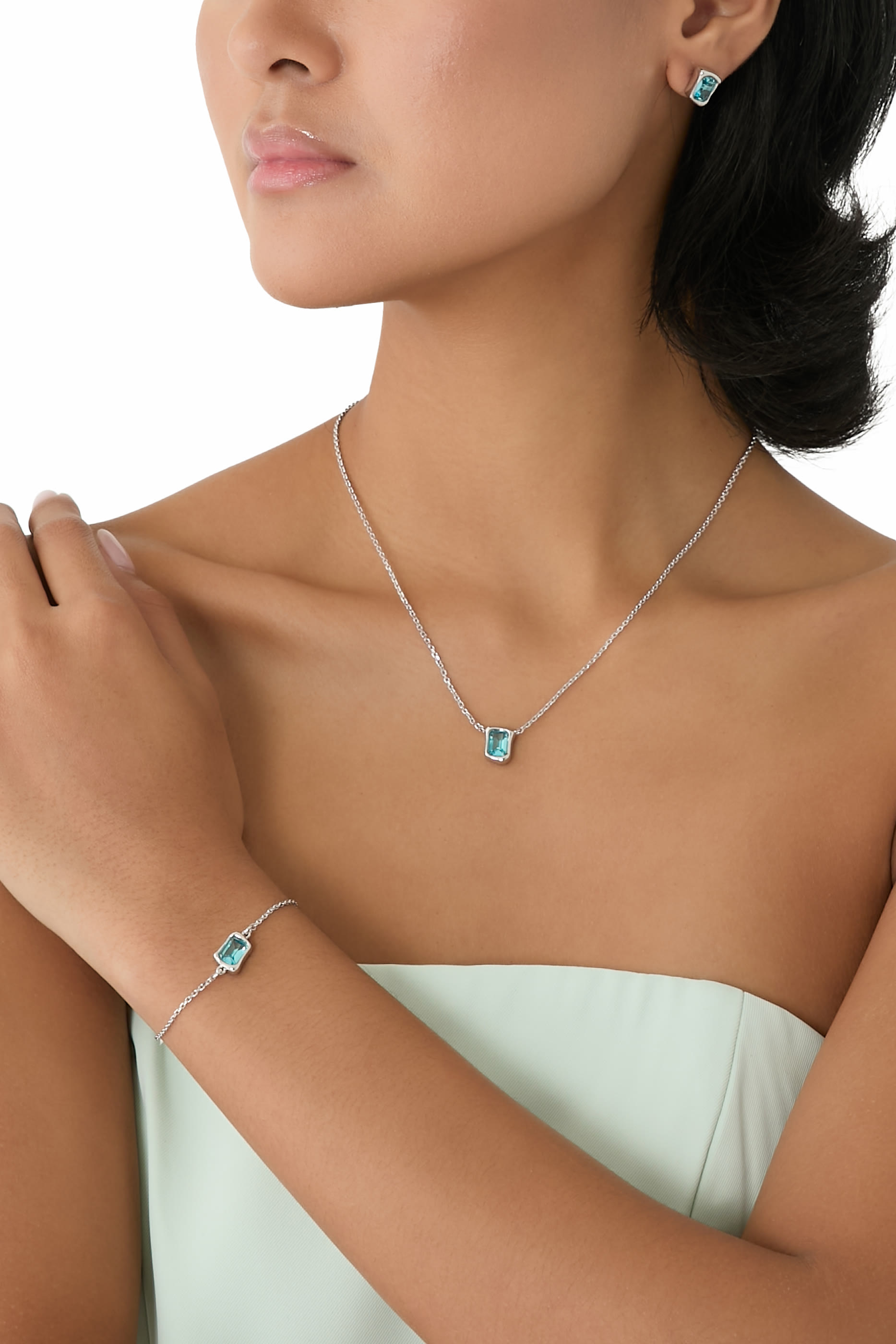 أقراط مولتن بأحجار زجاجية