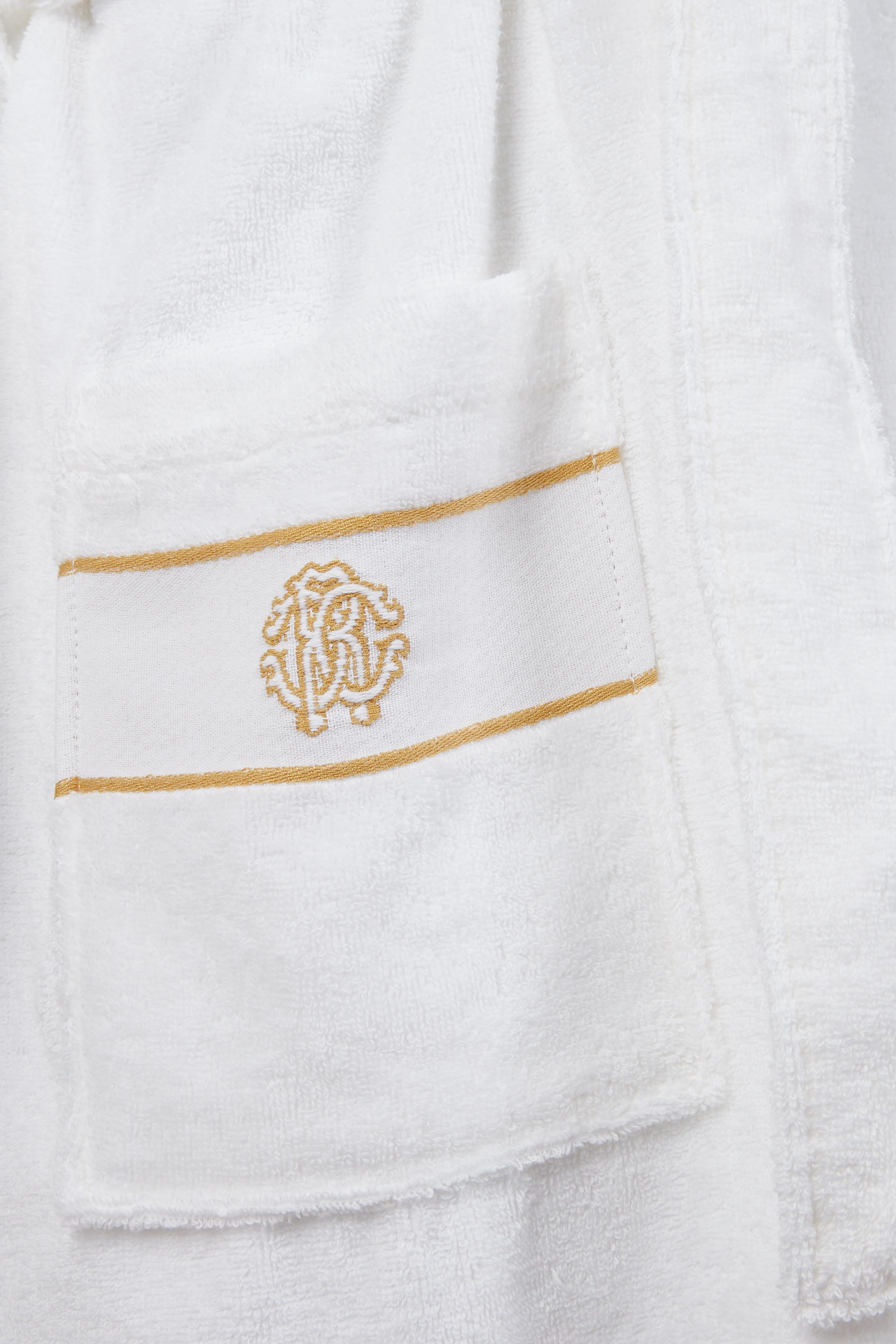 روب حمام بغطاء رأس