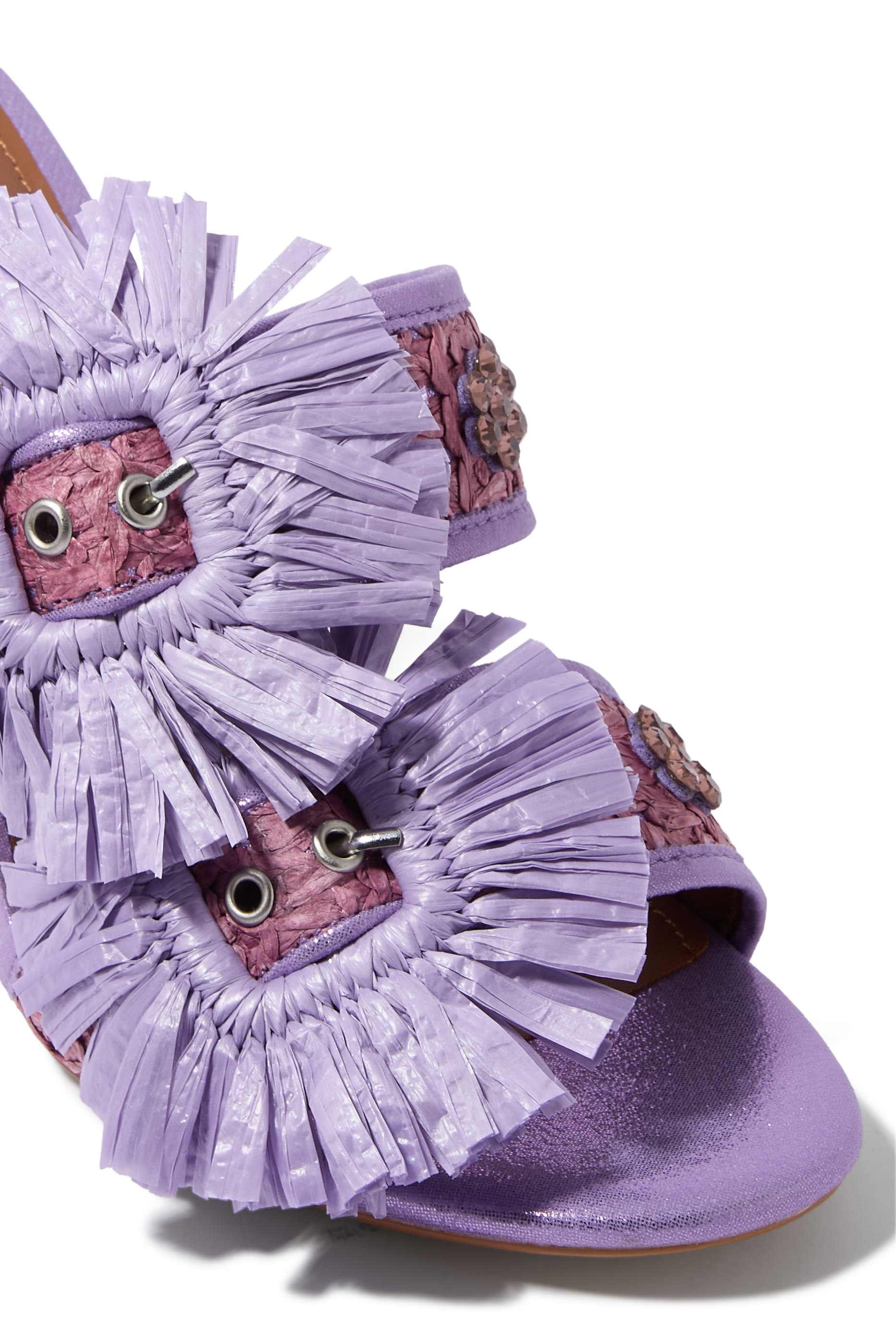 صندل بنعل مسطح بإبزيم رافيا