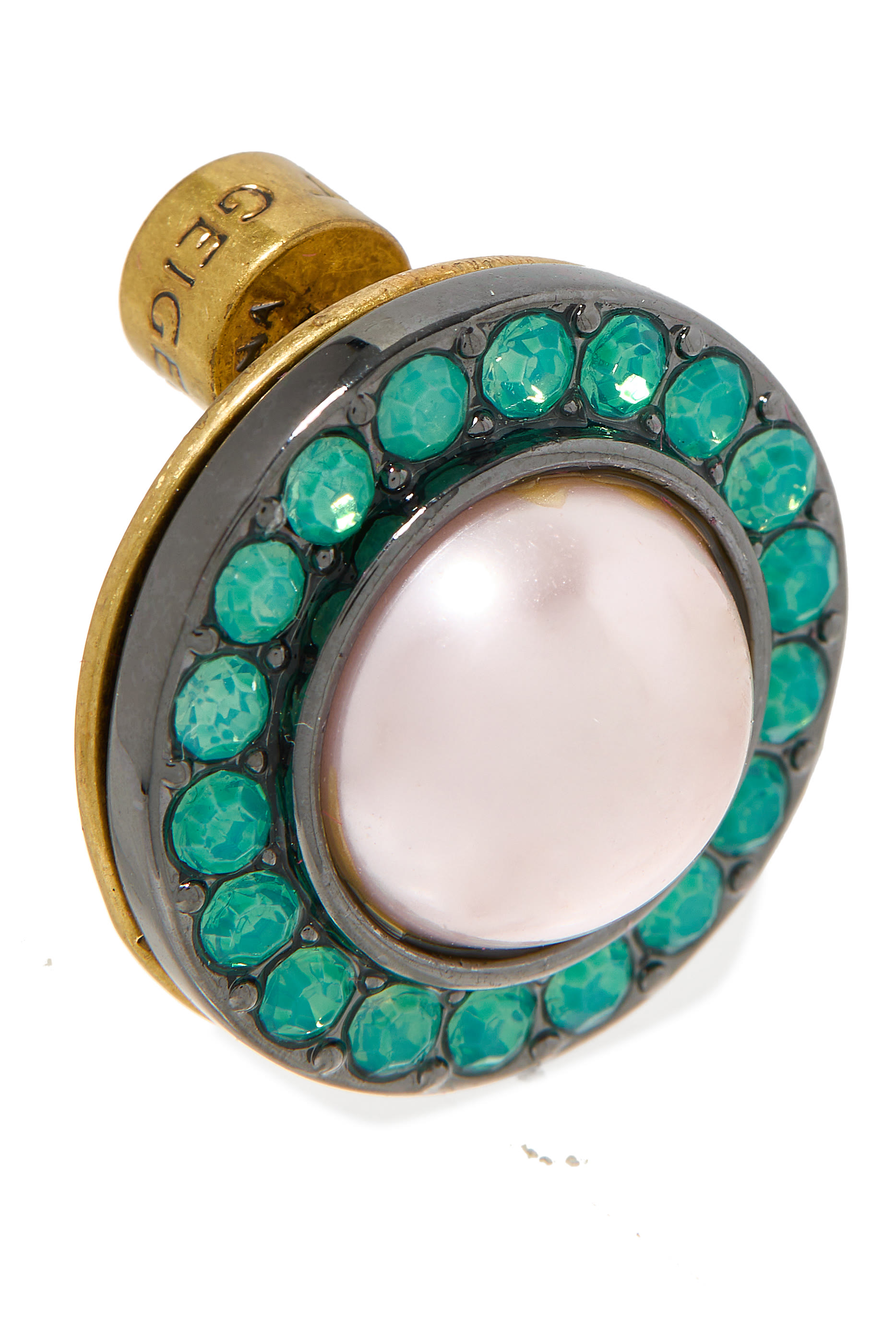 أقراط أوكتافيا