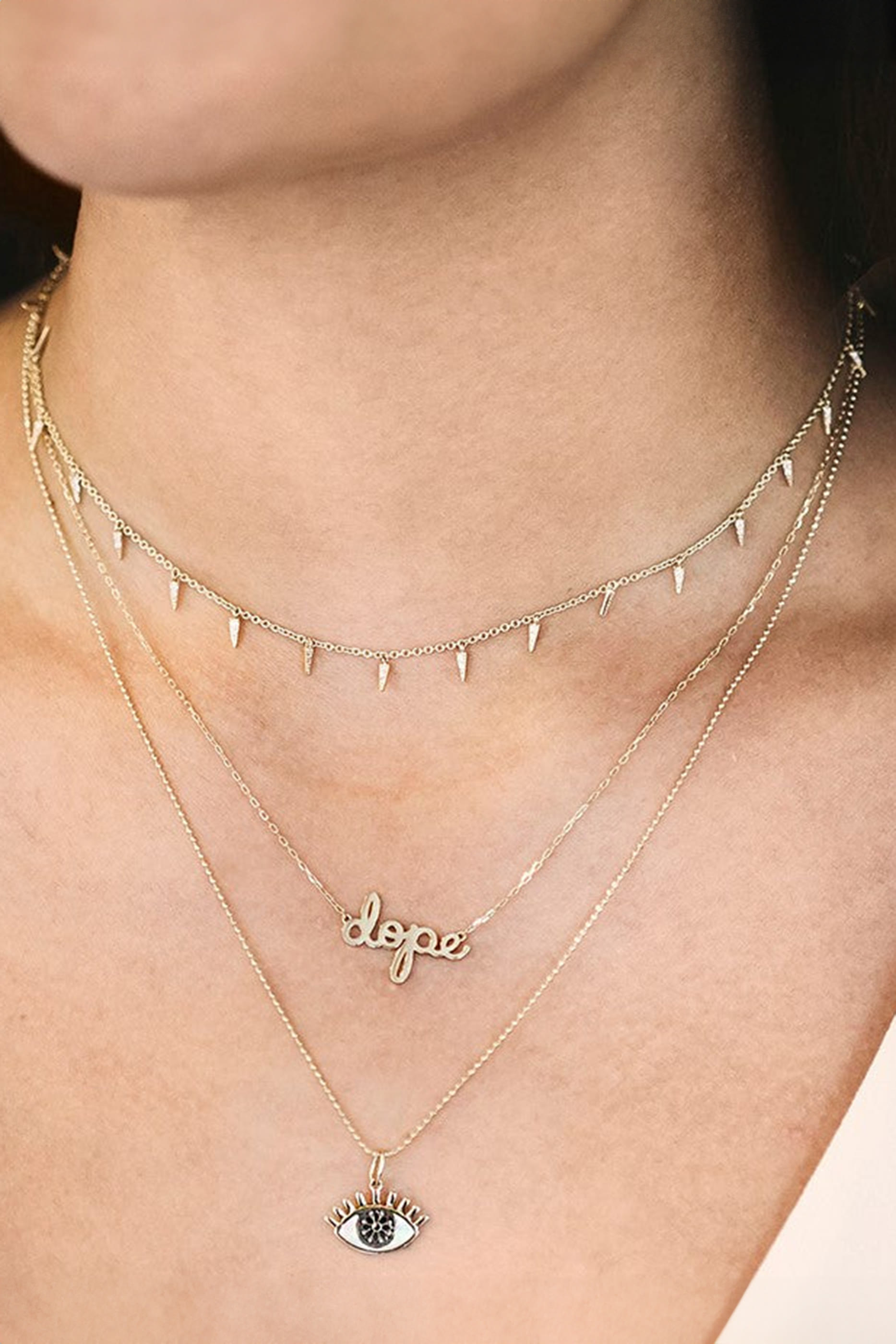 قلادة بدلايات مرصعة بالماس