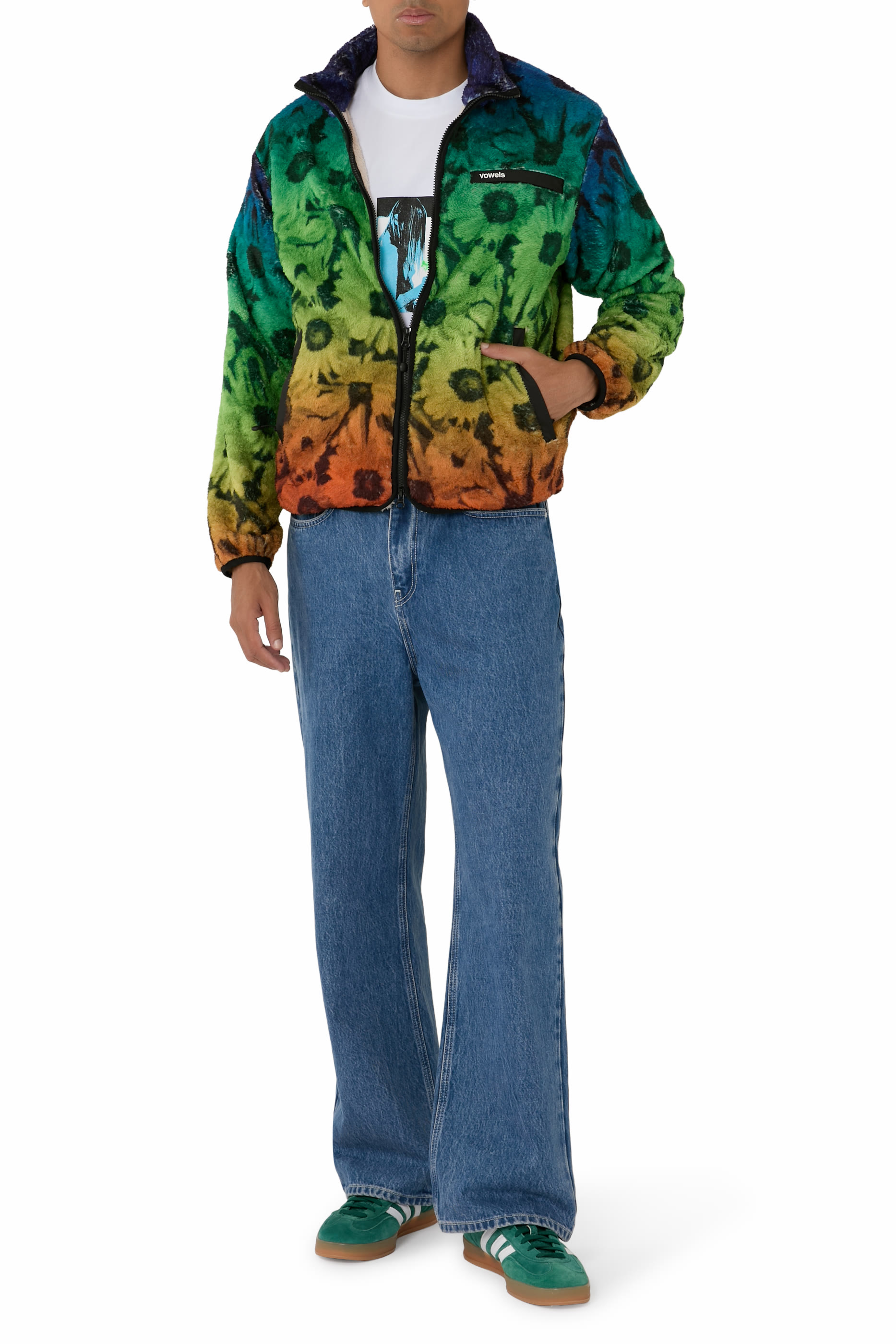 جاكيت بطبعات صوف