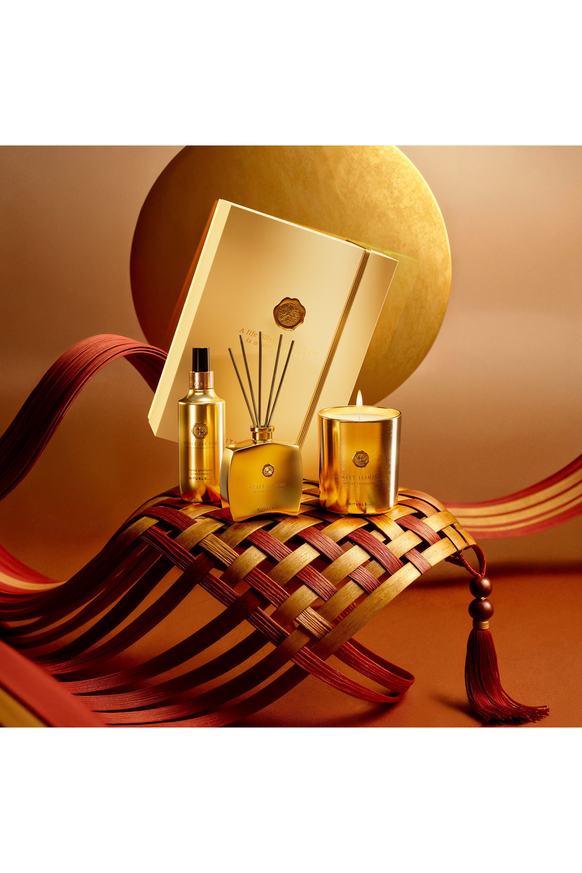 مجموعة هدايا سويت جاسمين من مجموعة برايفت لكريسماس 2025