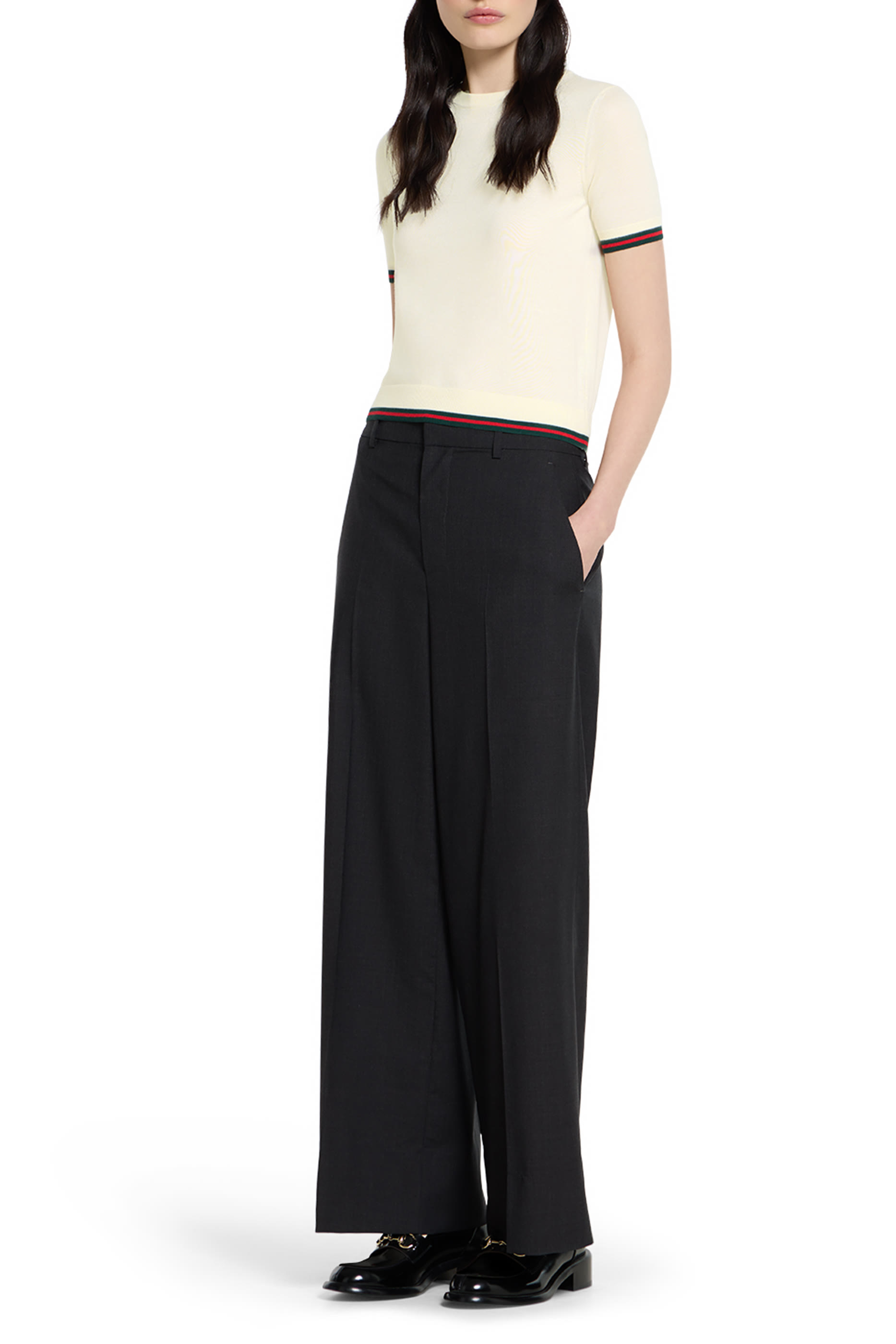 بلوزة حرير وكشمير فائق النعومة