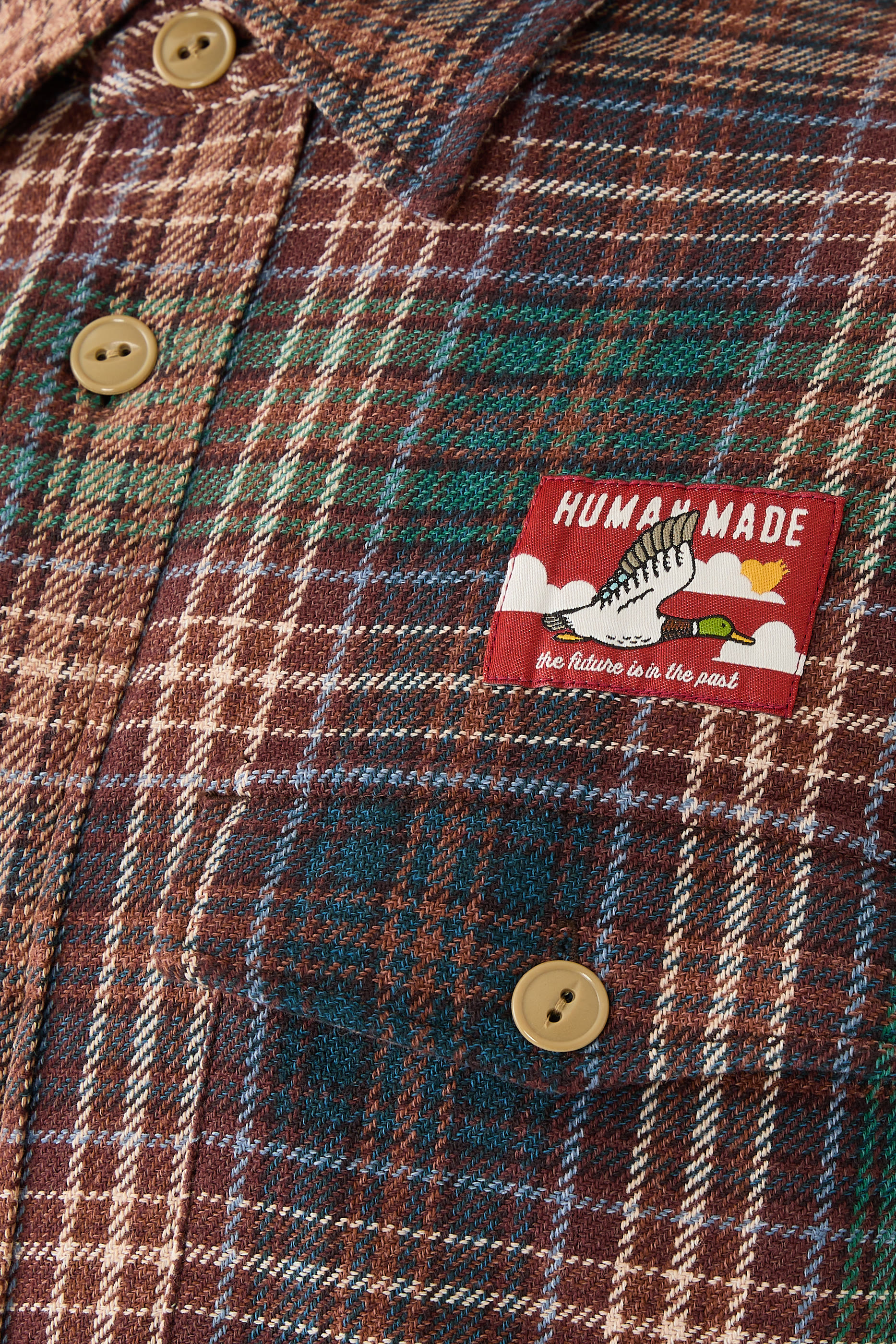 قميص بنقشة مربعات