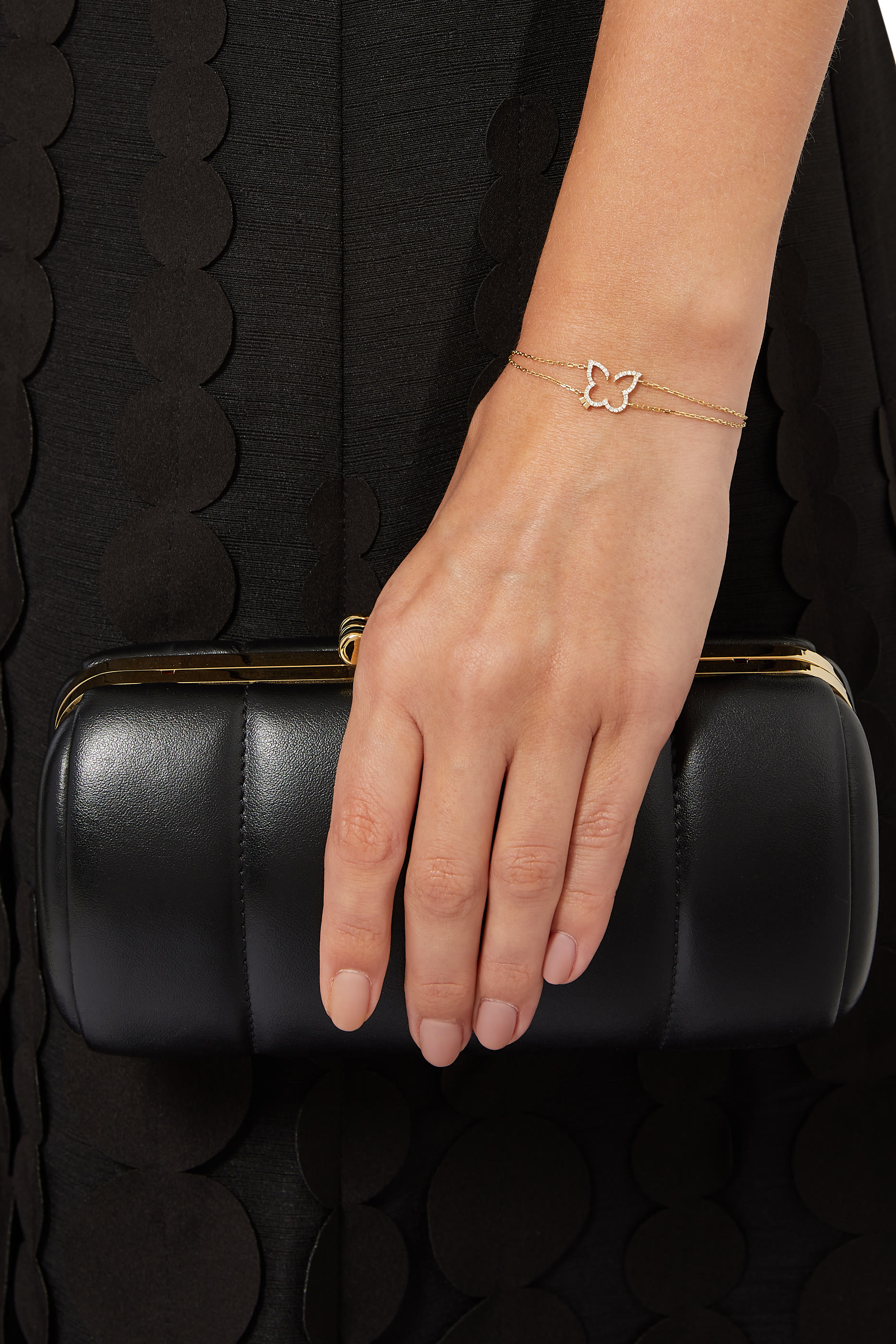 سوار بدلاية بتصميم فراشة رمز الحرية