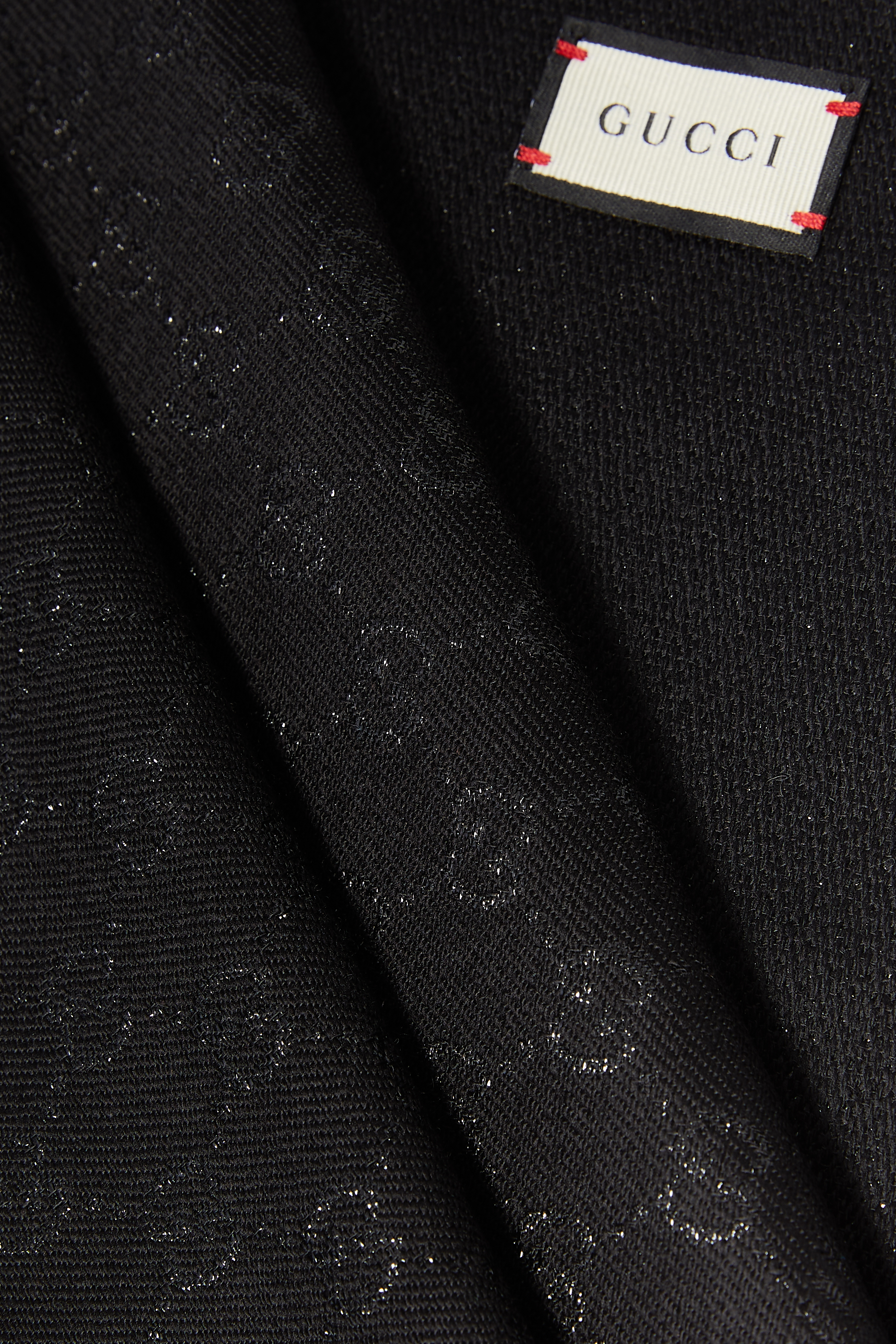 شال جاكار بنقشة حرفي G