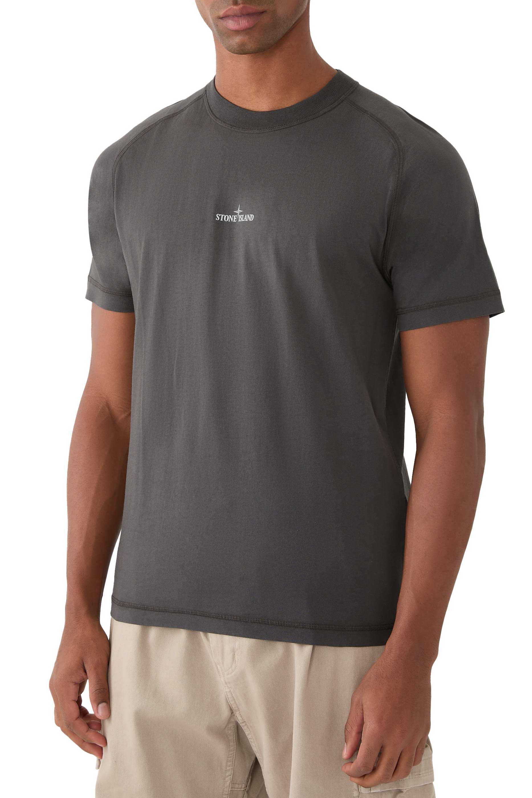 تيشيرت بشعار الماركة