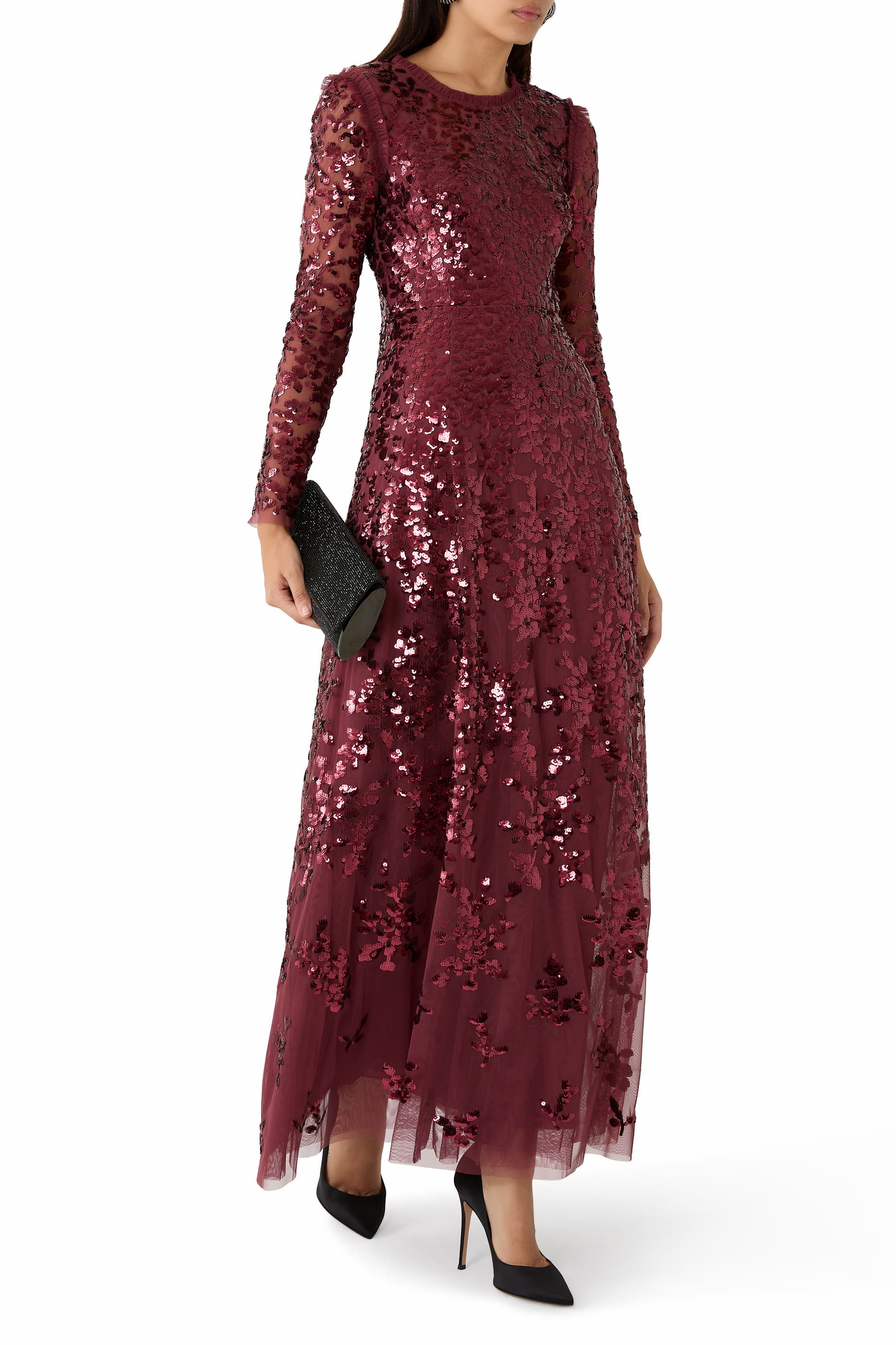 فستان سهرة روزانا بتطريزات شبكية وياقة مستديرة 