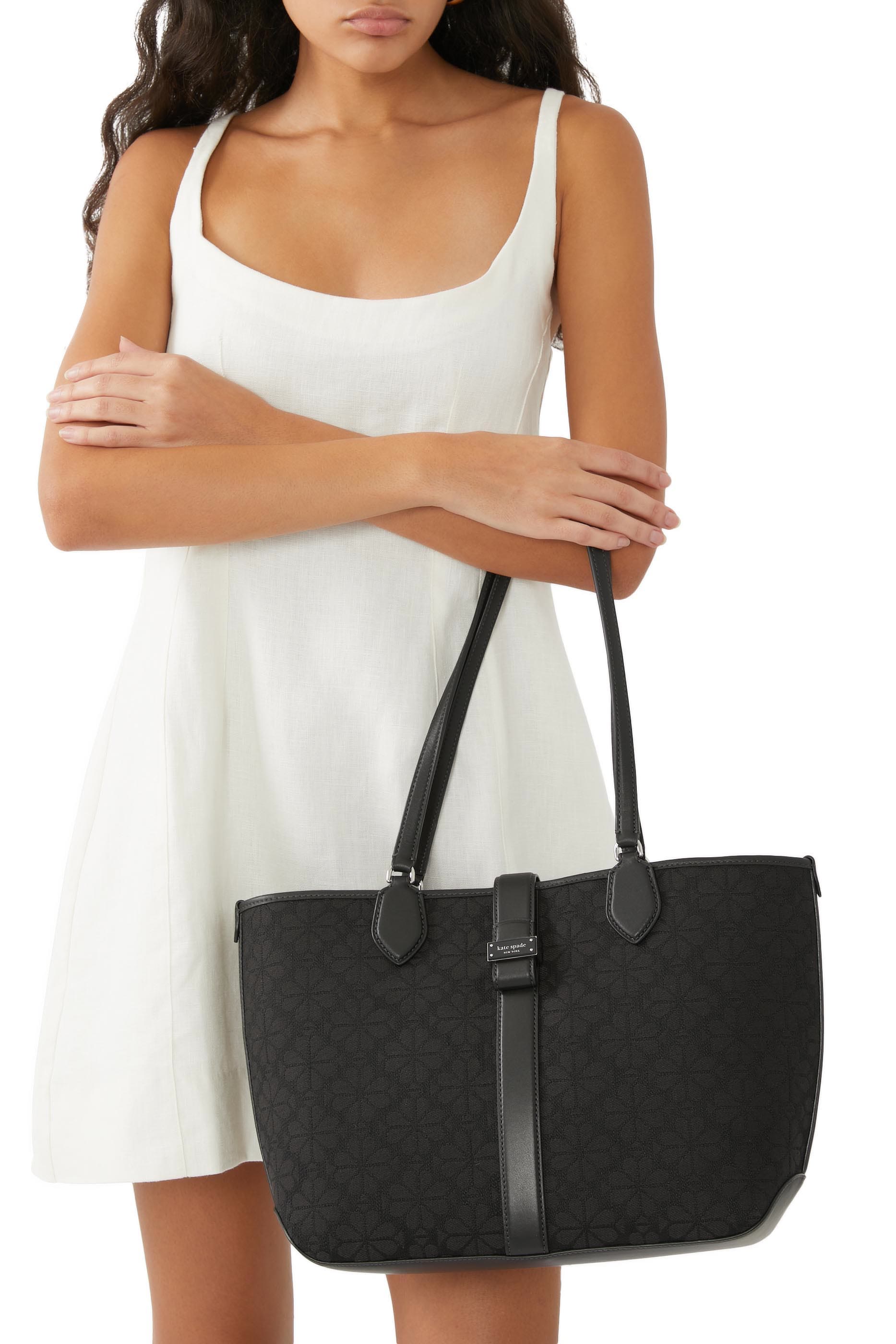 حقيبة يد متوسطة بنقشة زهور بالشكل البستوني جاكار