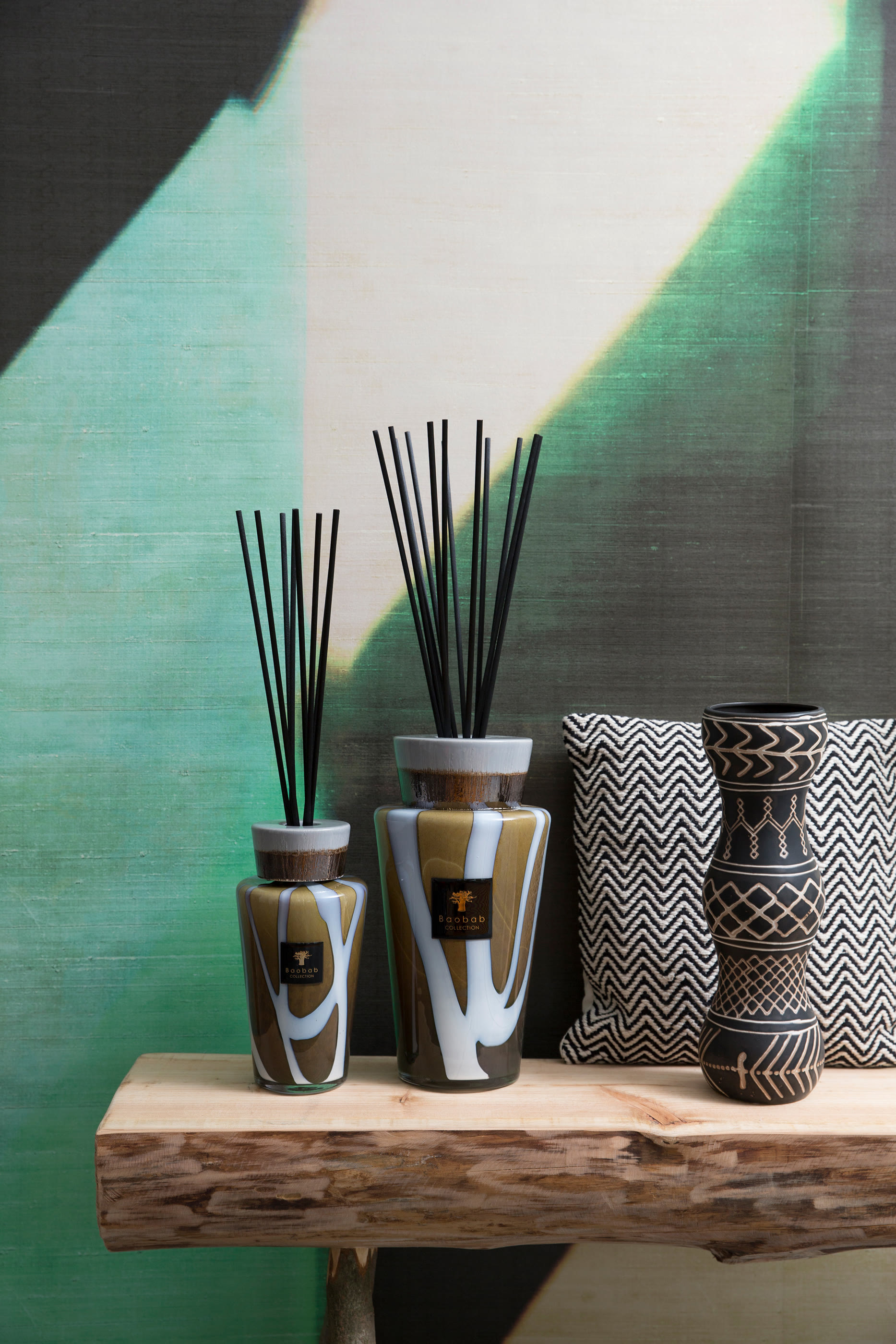 موزع عطر باو ستونز أجيت بغطاء بتصميم طوطمي