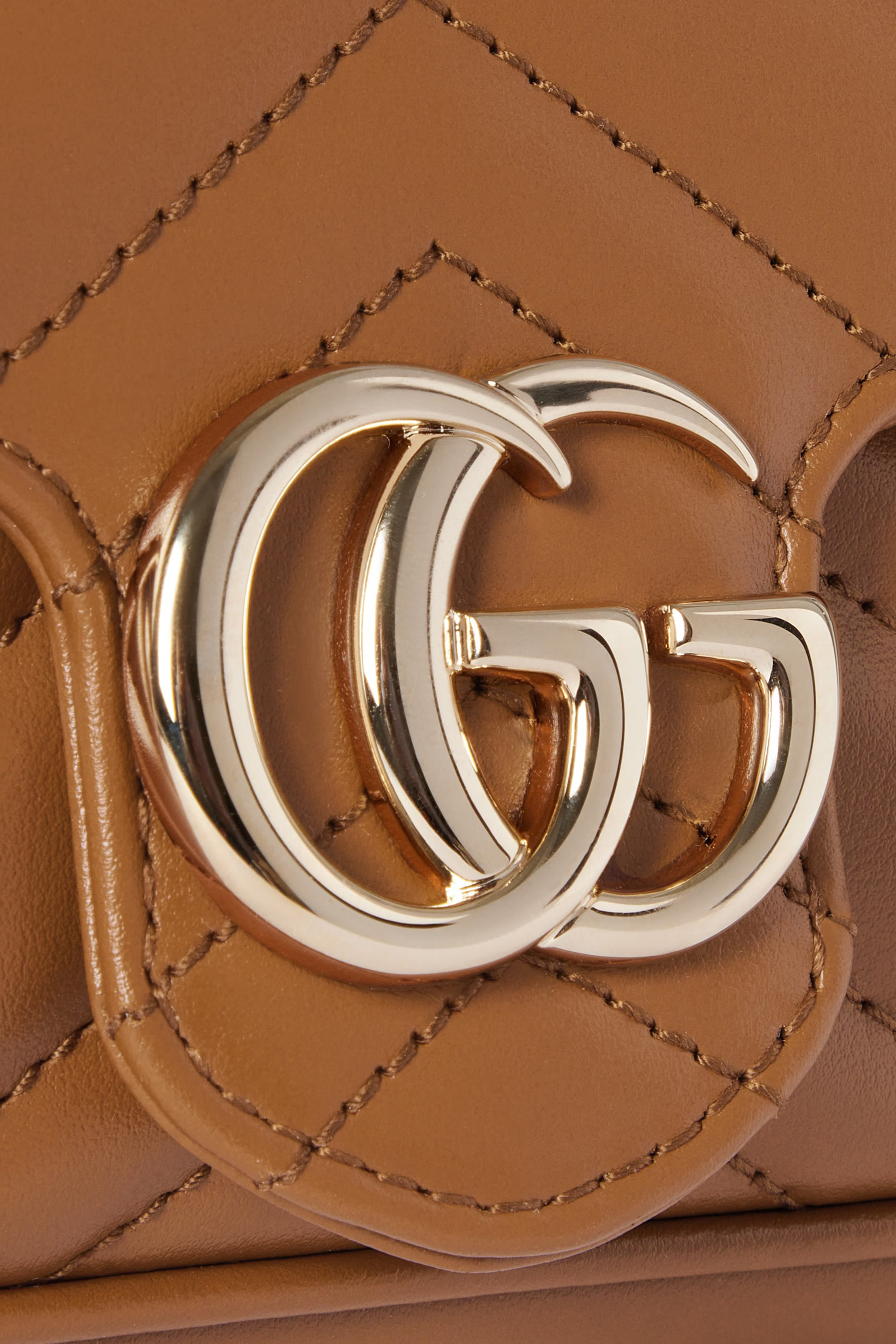 حقيبة كتف مارمونت صغيرة بحرفي شعار الماركة