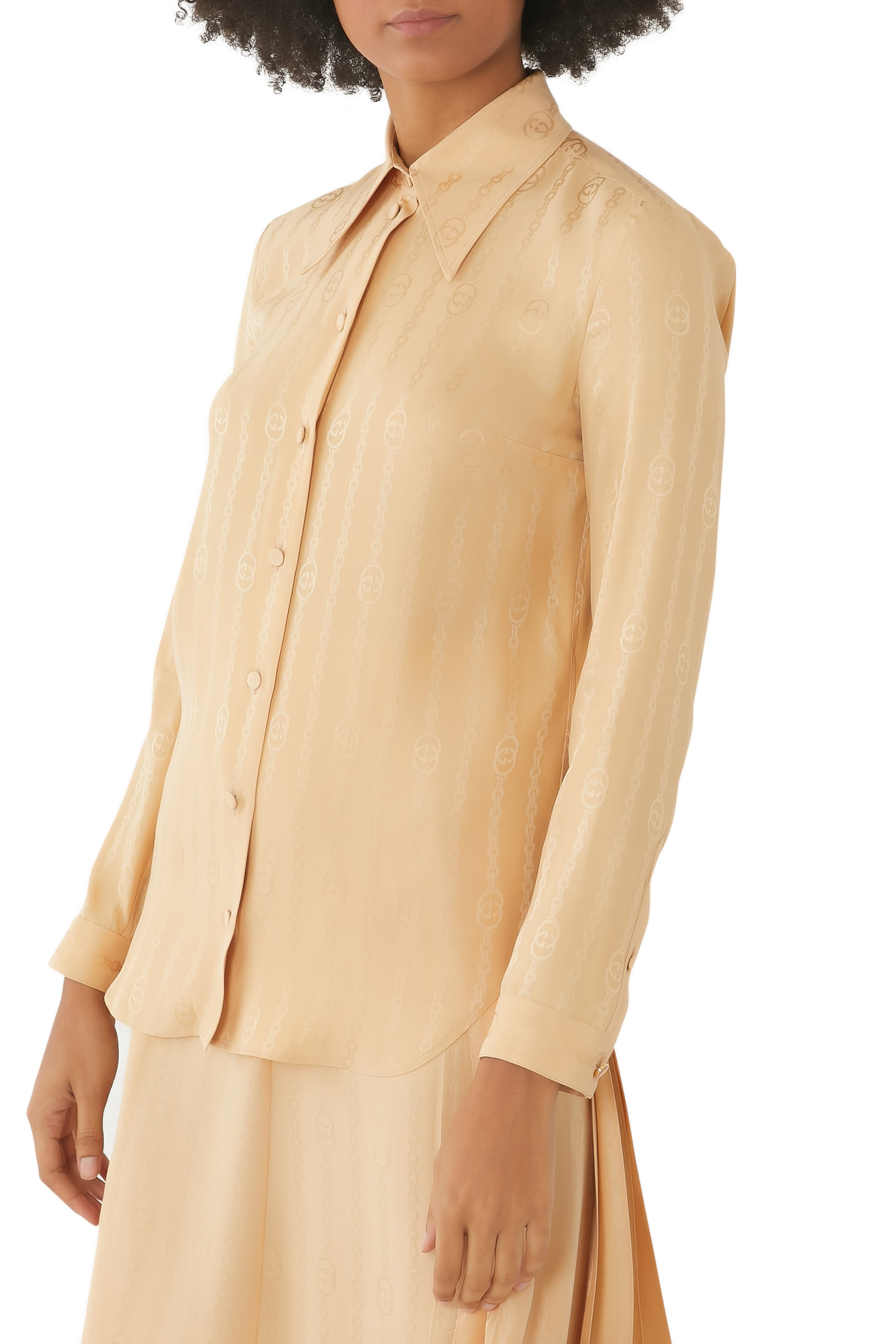 قميص ينقشة سلسلة وحرفي شعار الماركة بتصميم متداخل جاكار