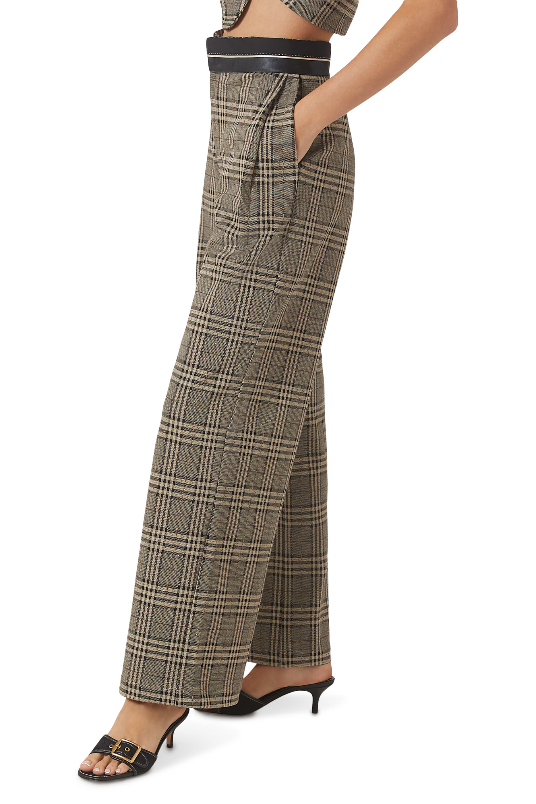 صندل سيغنتشر مارغوت جاكار 57