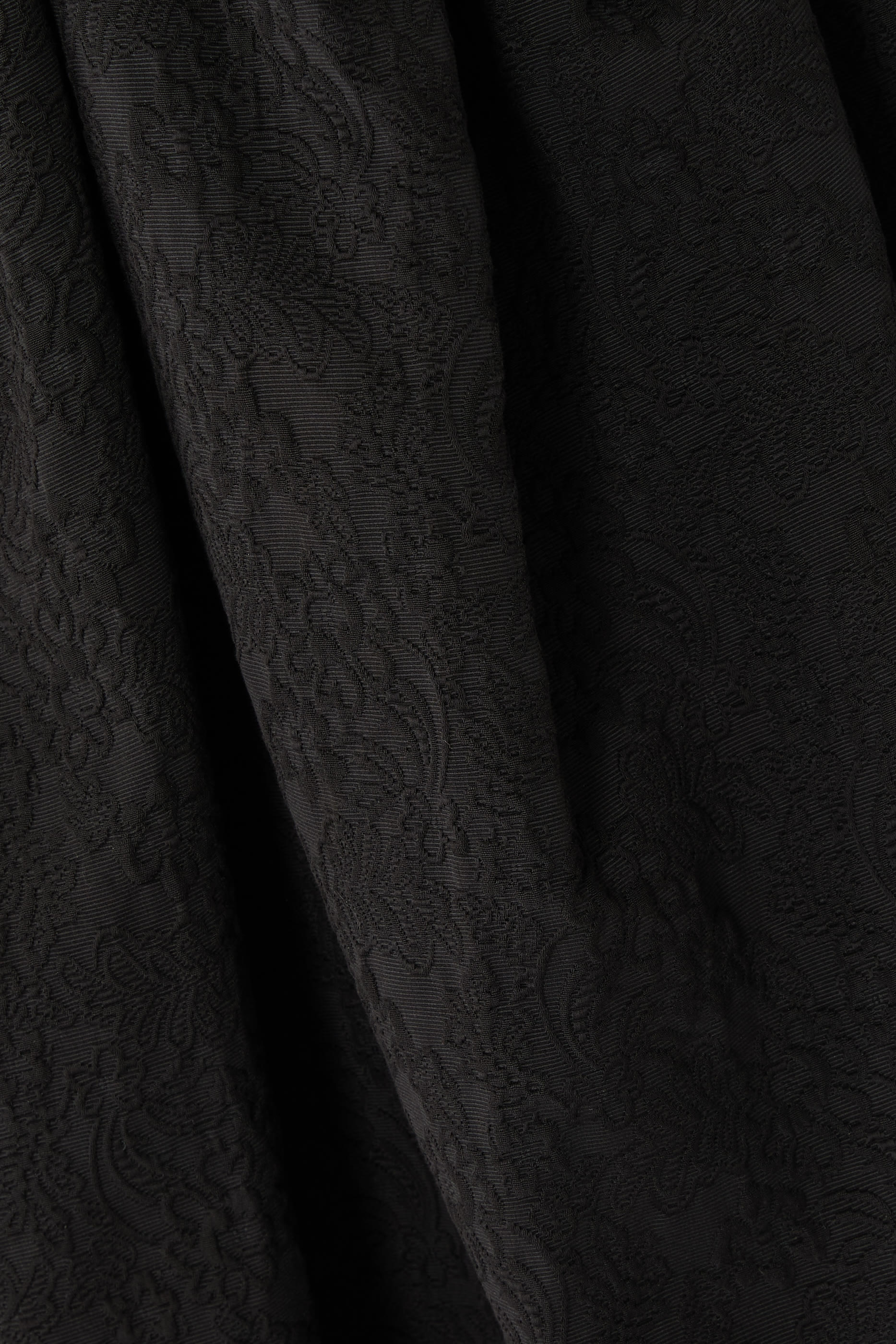 تنورة كلوك متوسطة الطول بنقشة أزهار