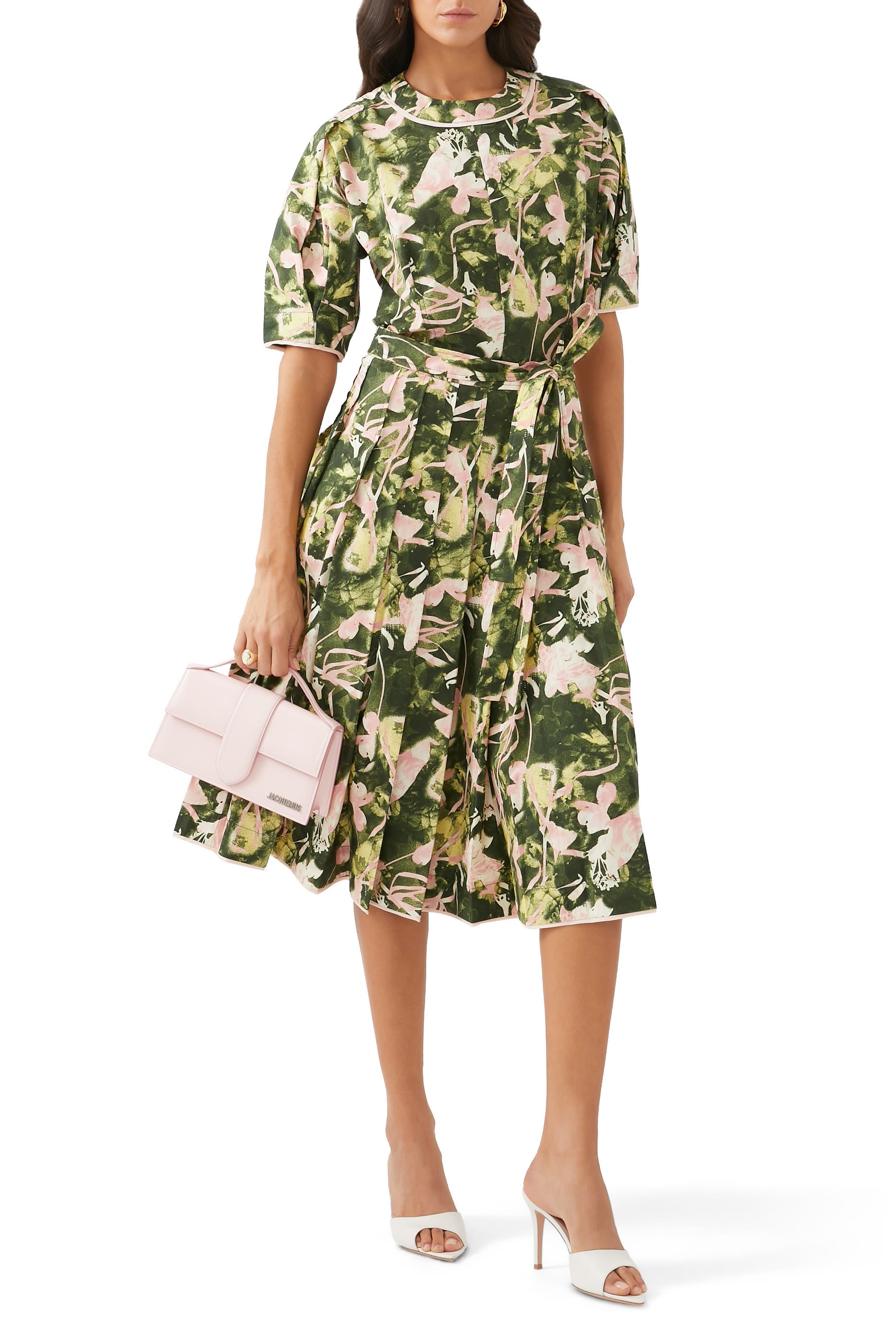 بلوزة بنقشة فلوتينج ايريس وأكمام قصيرة