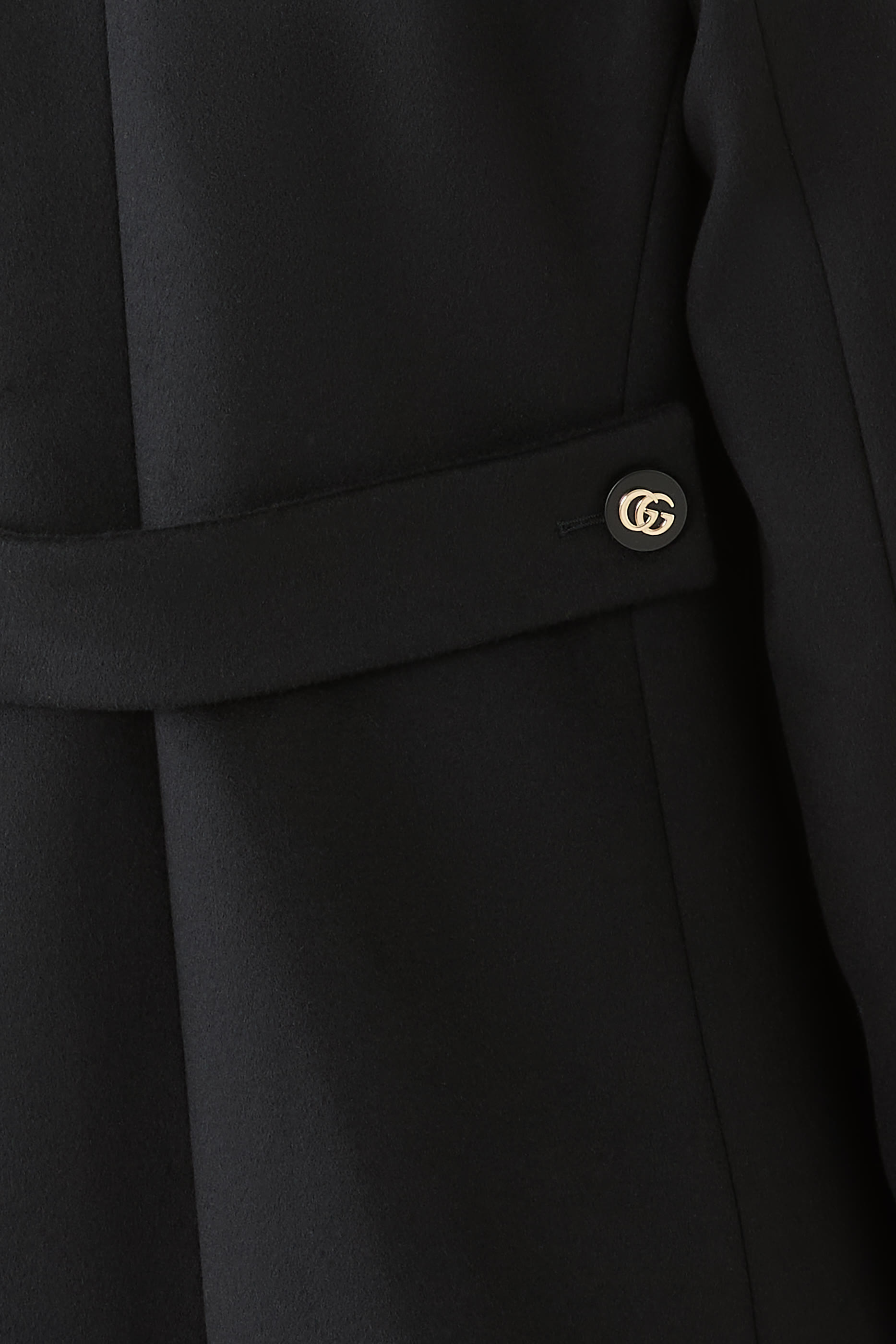 معطف بأزرار مزينة بلجام الحصان صوف