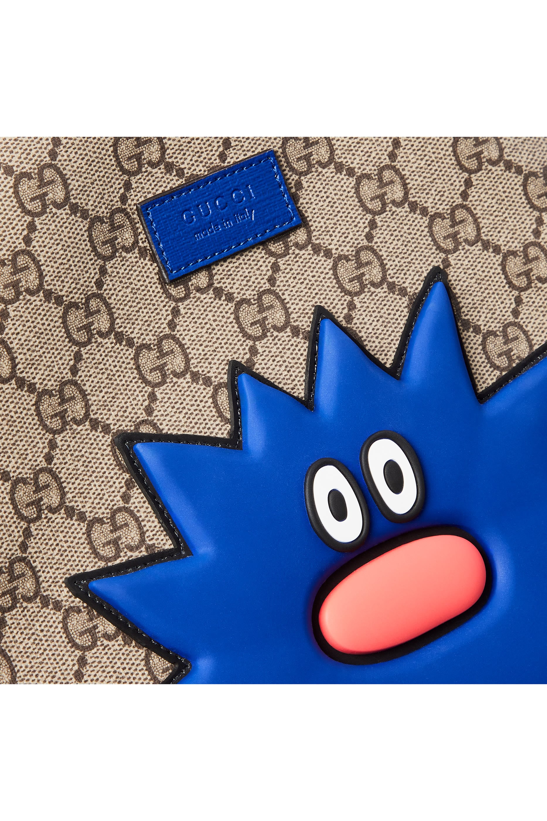 حقيبة ظهر بنقشة شعار الماركة وشخصية للأطفال