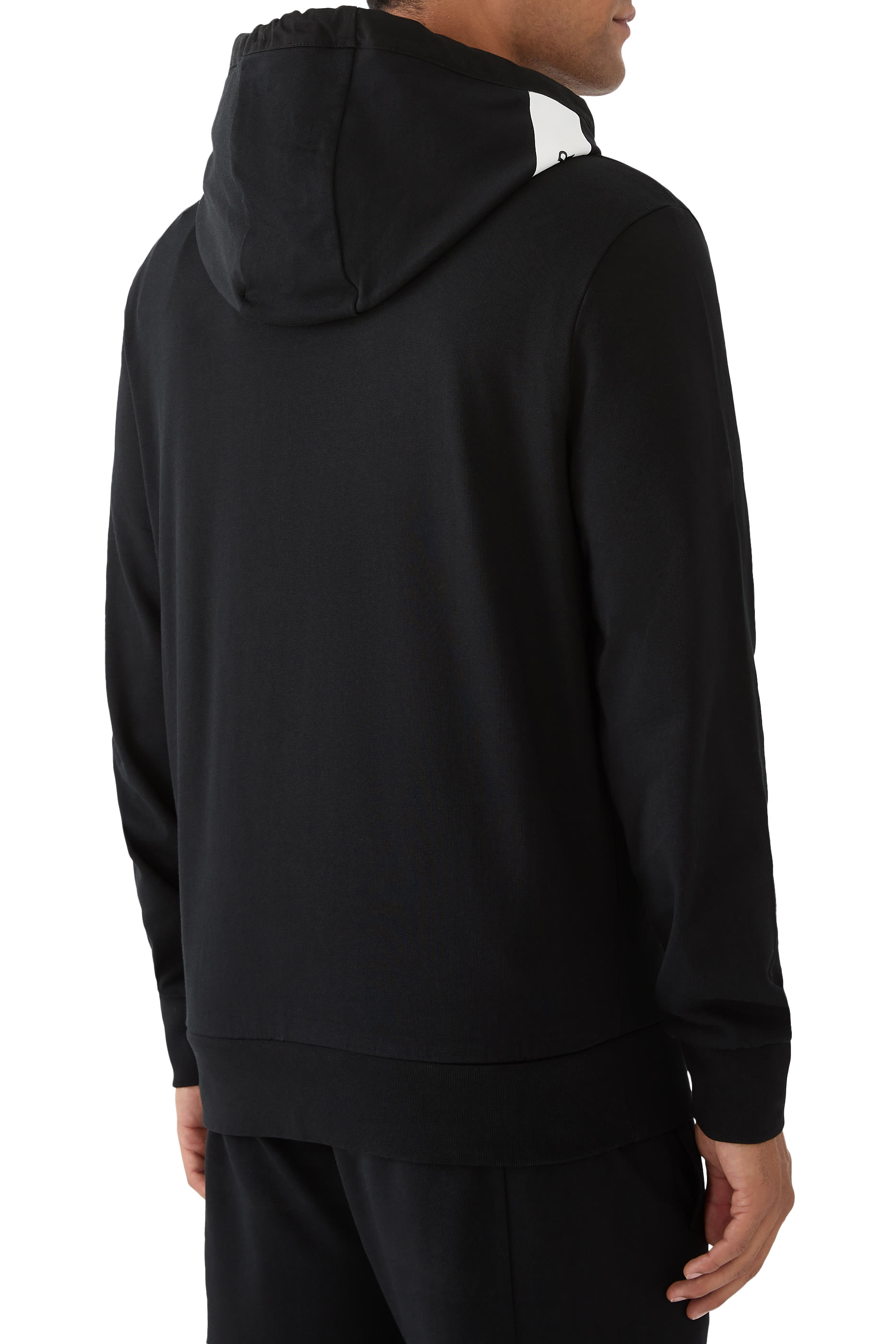 كارديجان بشعار الماركة وسحاب