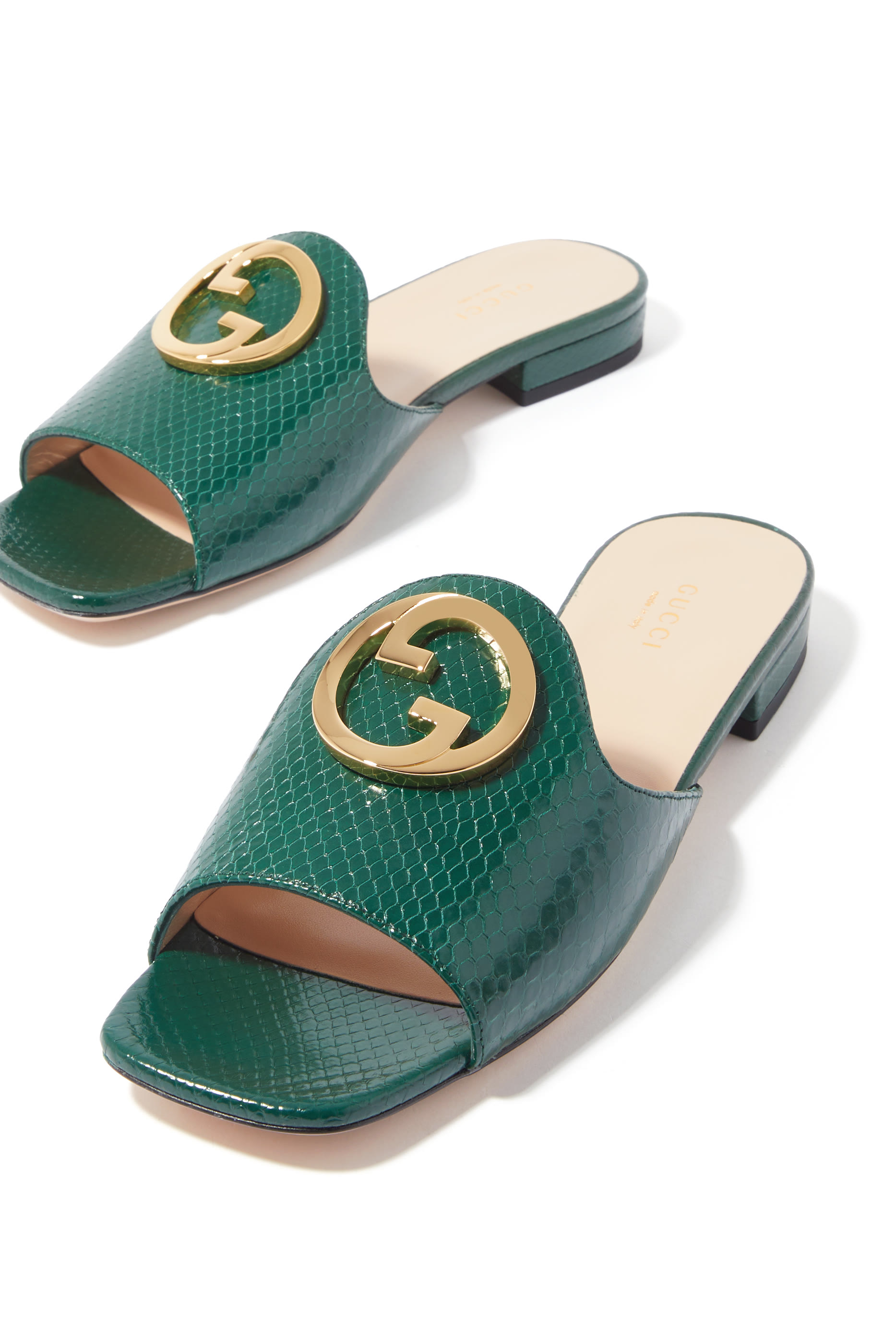 حذاء بلوندي نجوم مفتوح من الخلف بنقشة جلد ثعبان