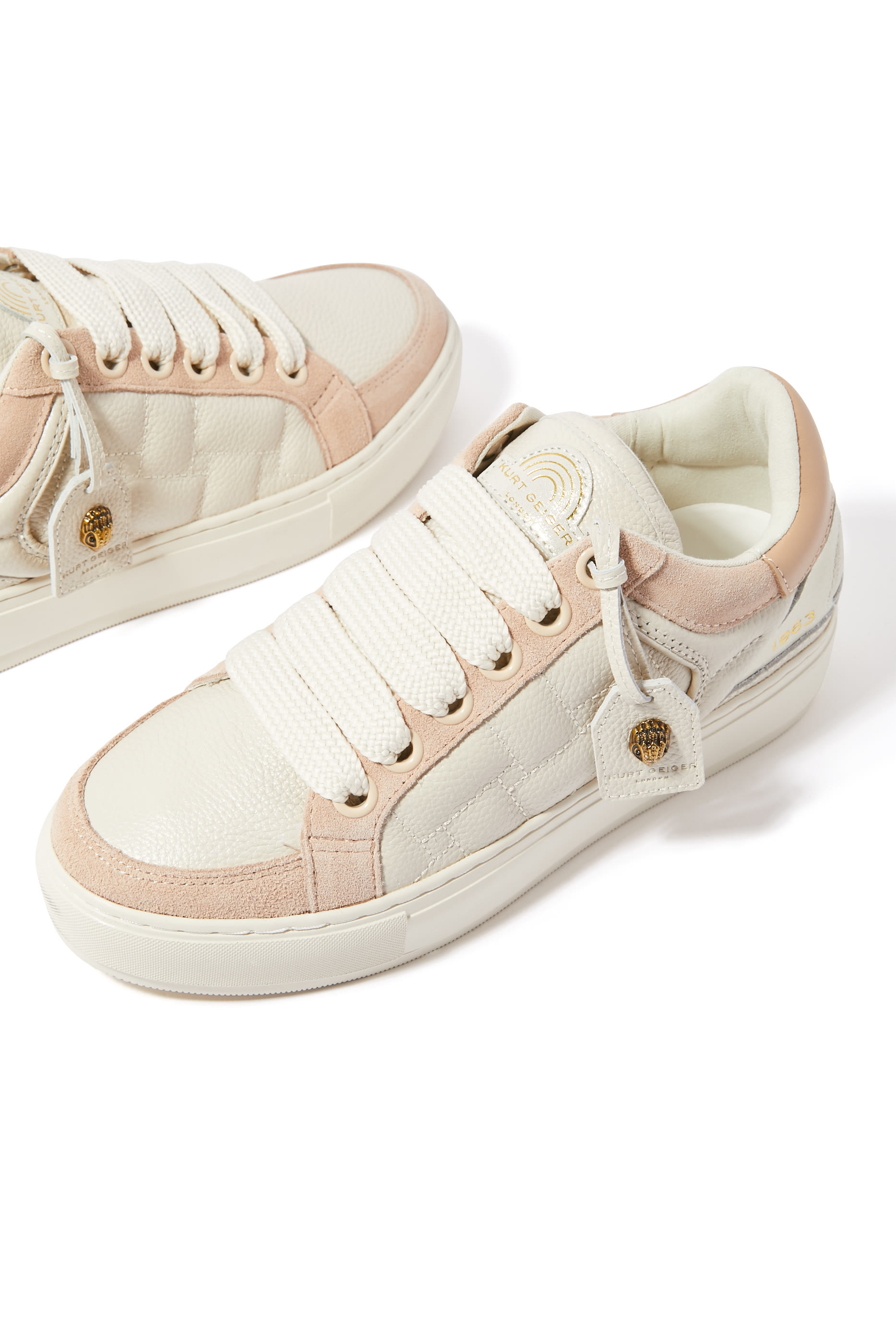 سنيكرز ساوث بانك بشارة