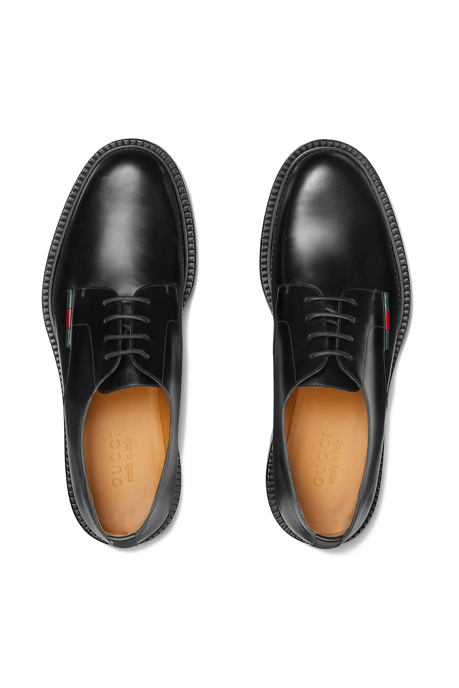 حذاء سهل الارتداء بأربطة