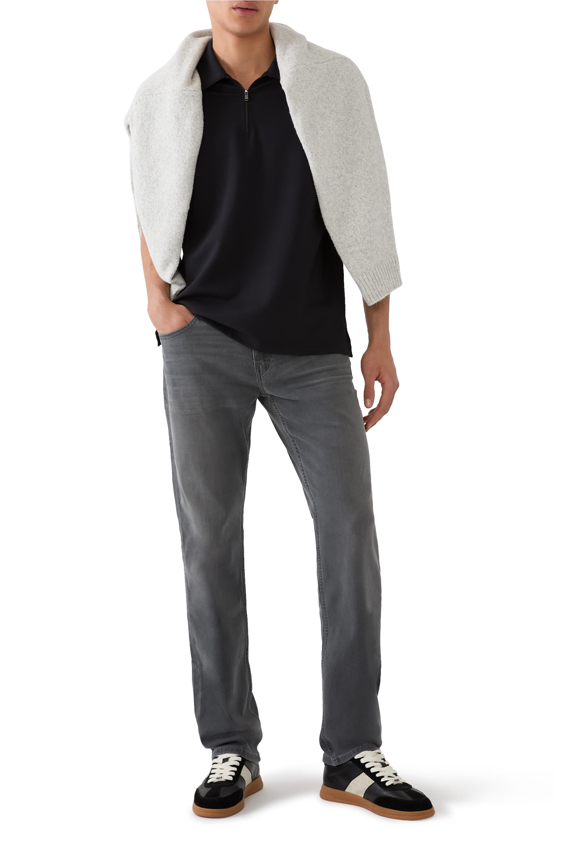 بنطال جينز ترنساند فيدرال بقصة ضيقة مستقيمة