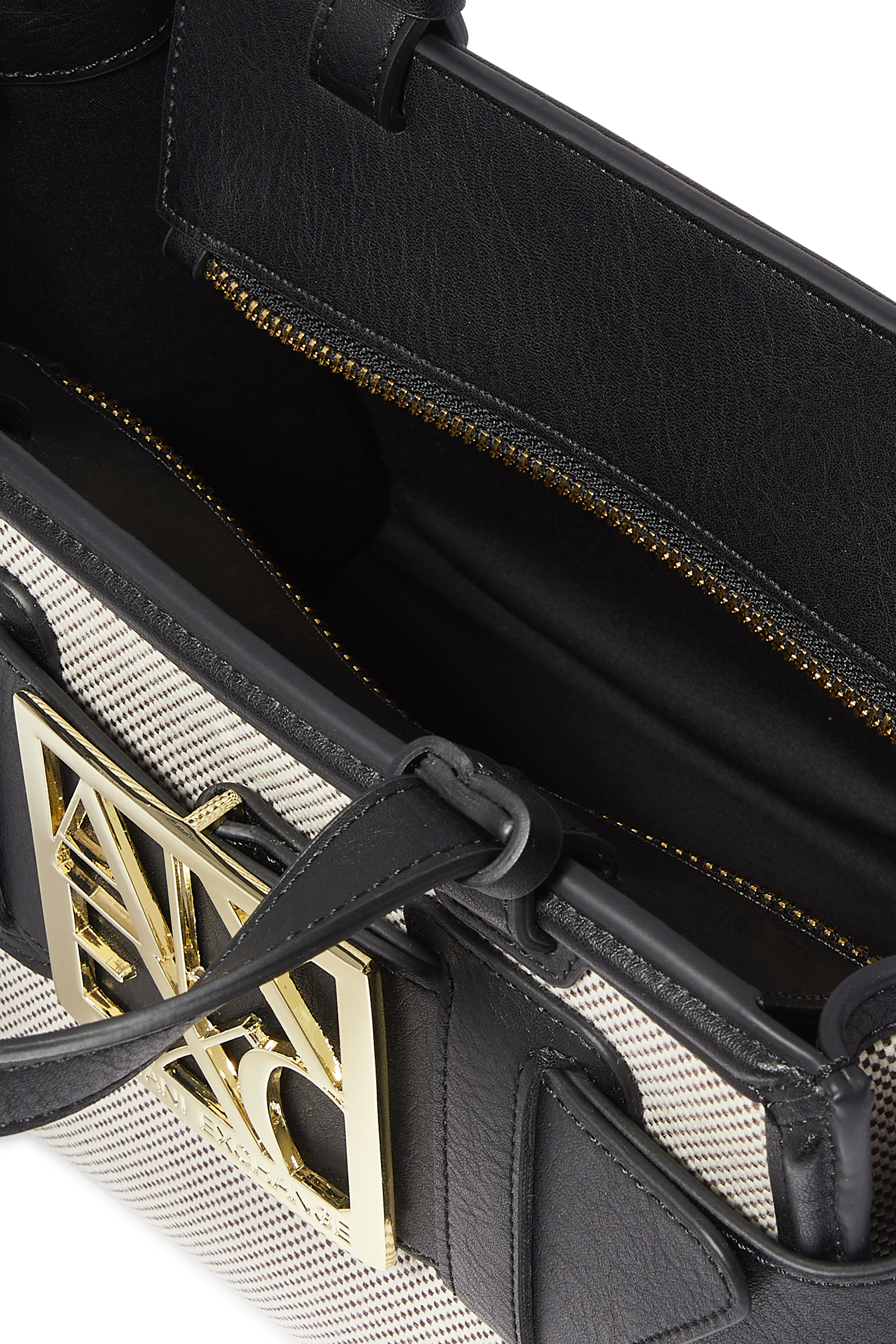 حقيبة يد سوزي بشعار الماركة