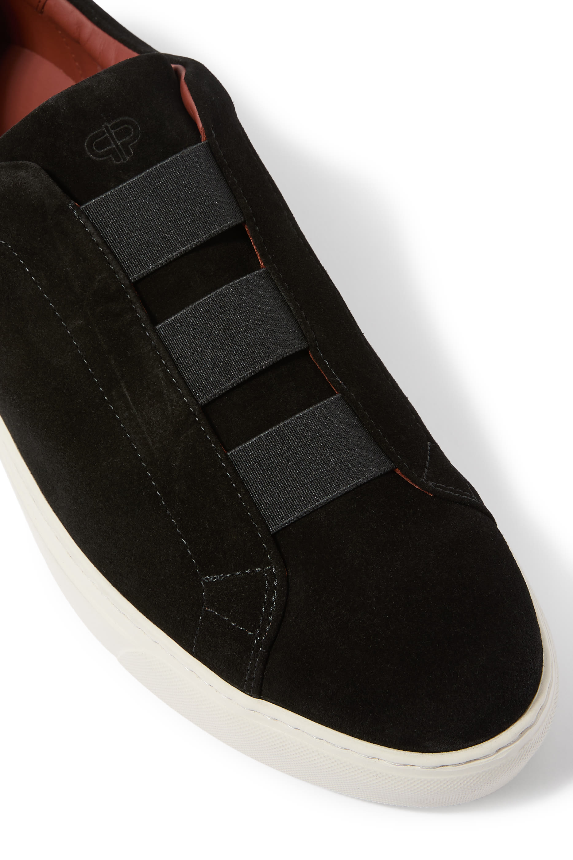 سنيكرز بثلاثة أحزمة