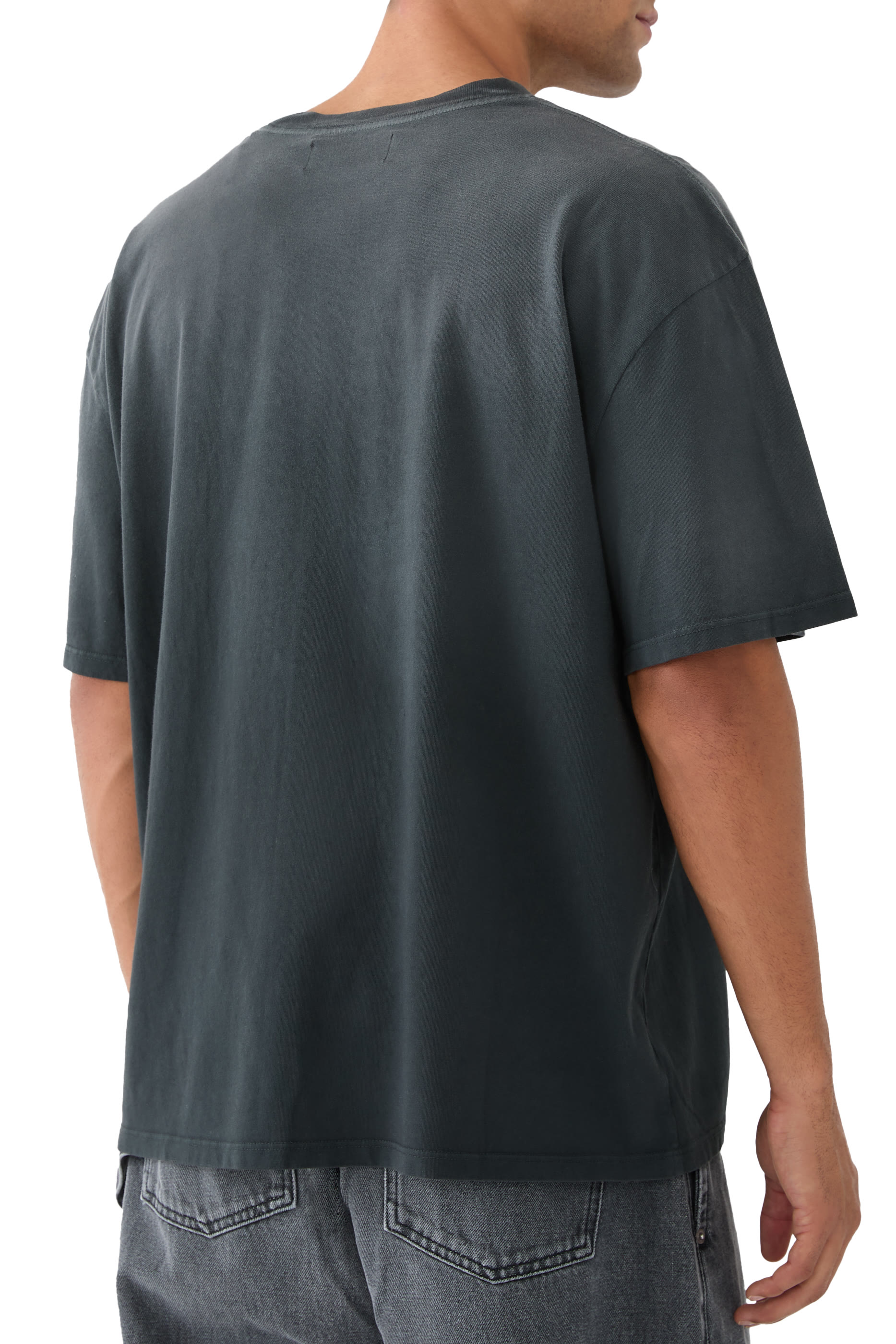 تيشيرت تيراستيف بقصة مربعة