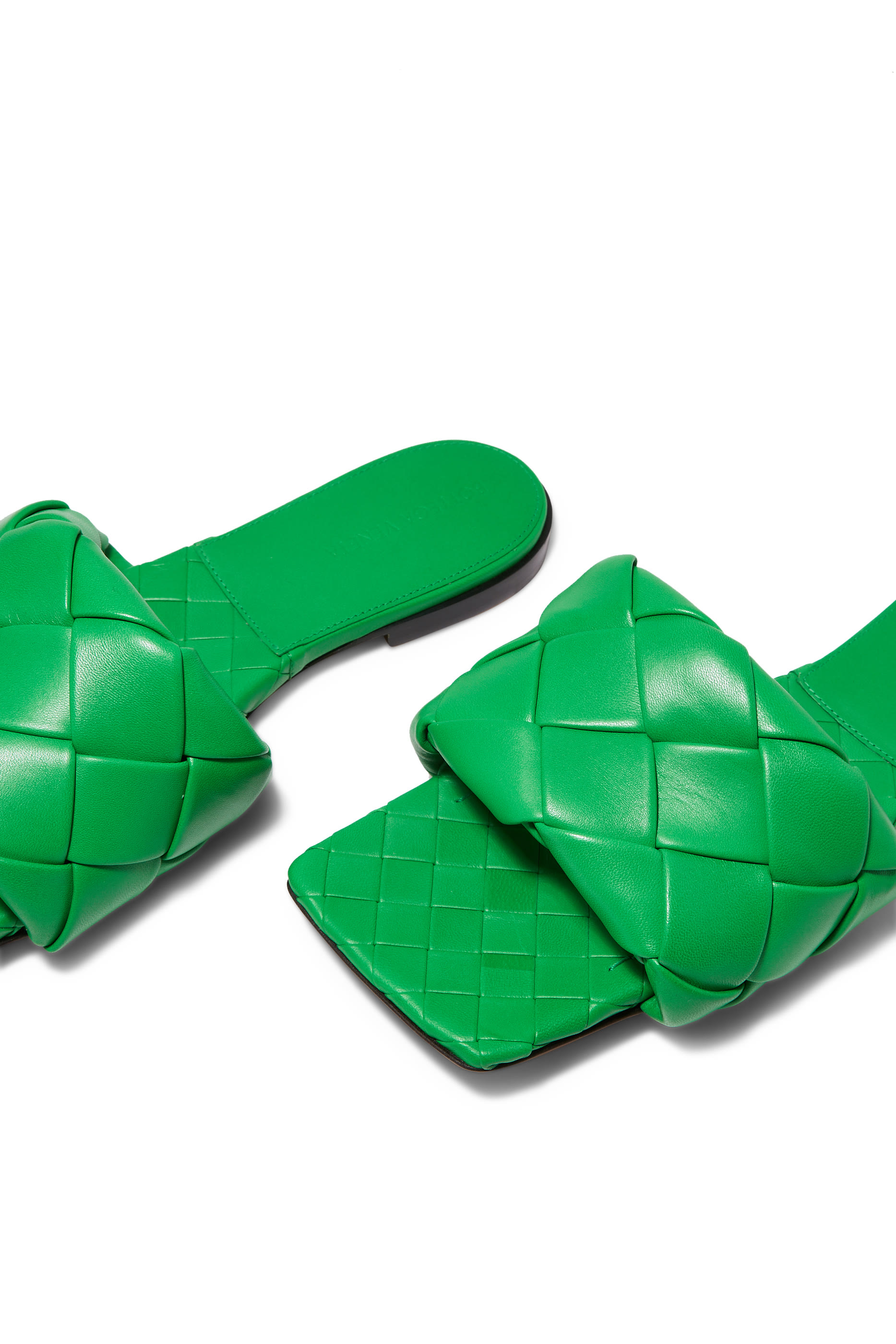 صندل ليدو بكعب مسطح