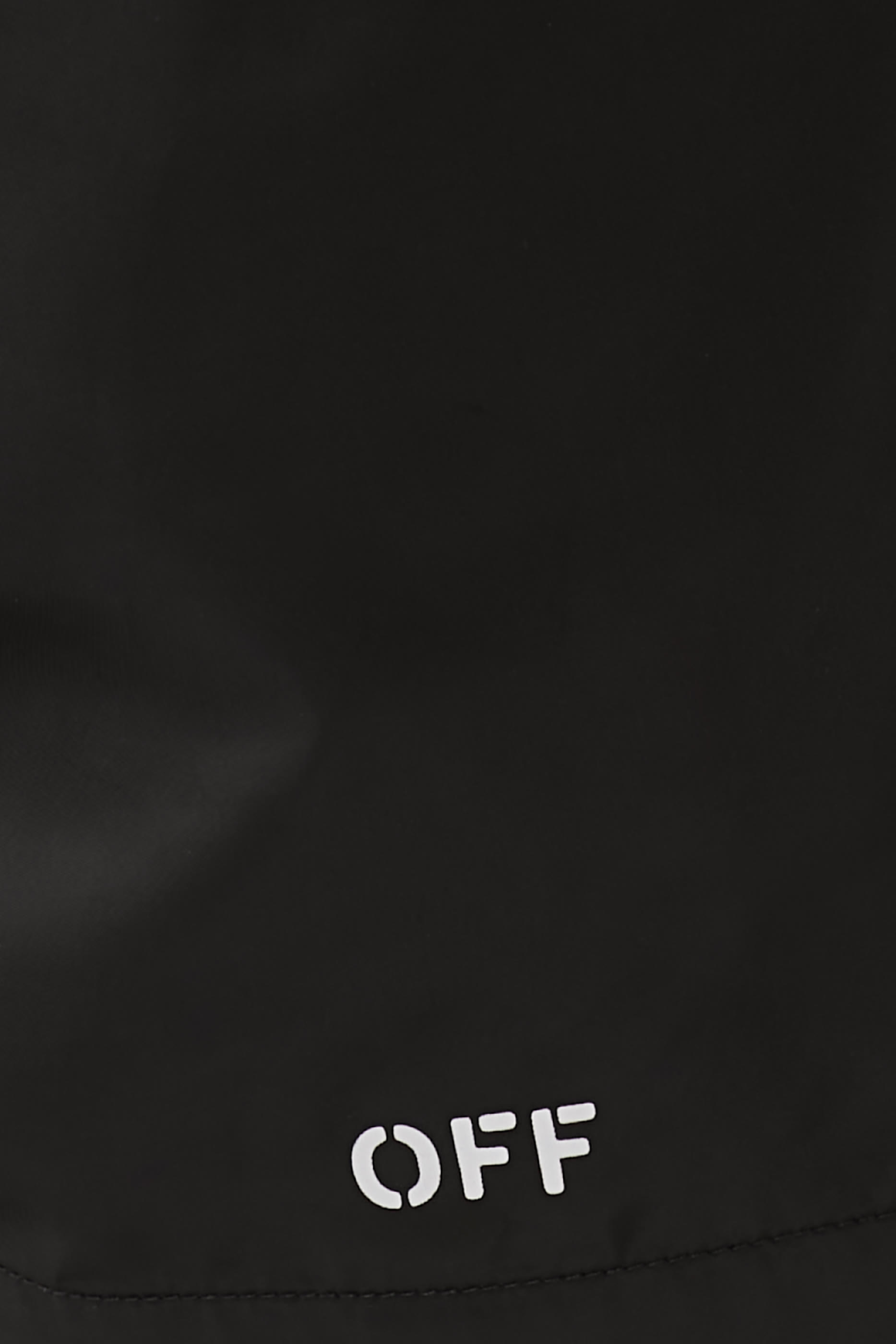 شورت سباحة بطبعة شعار الماركة