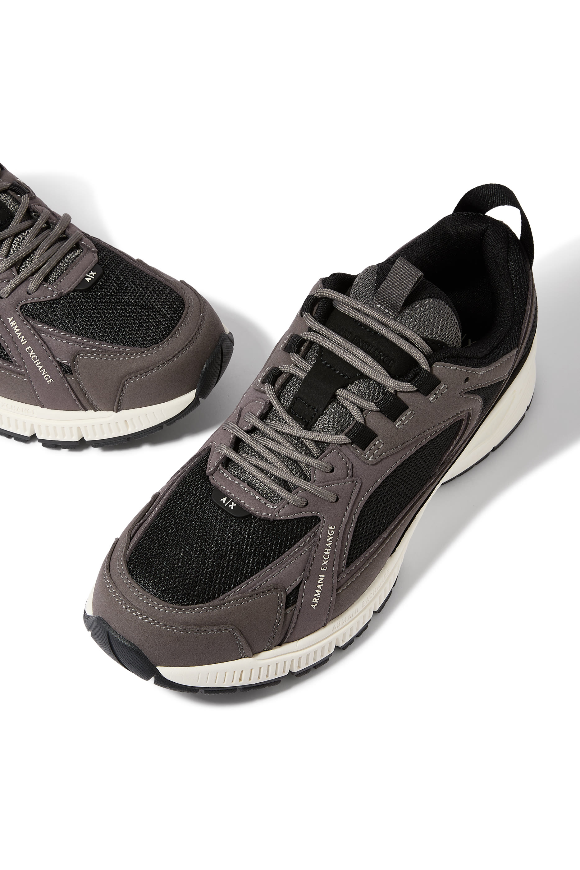 سنيكرز سبيد بكاحل منخفض