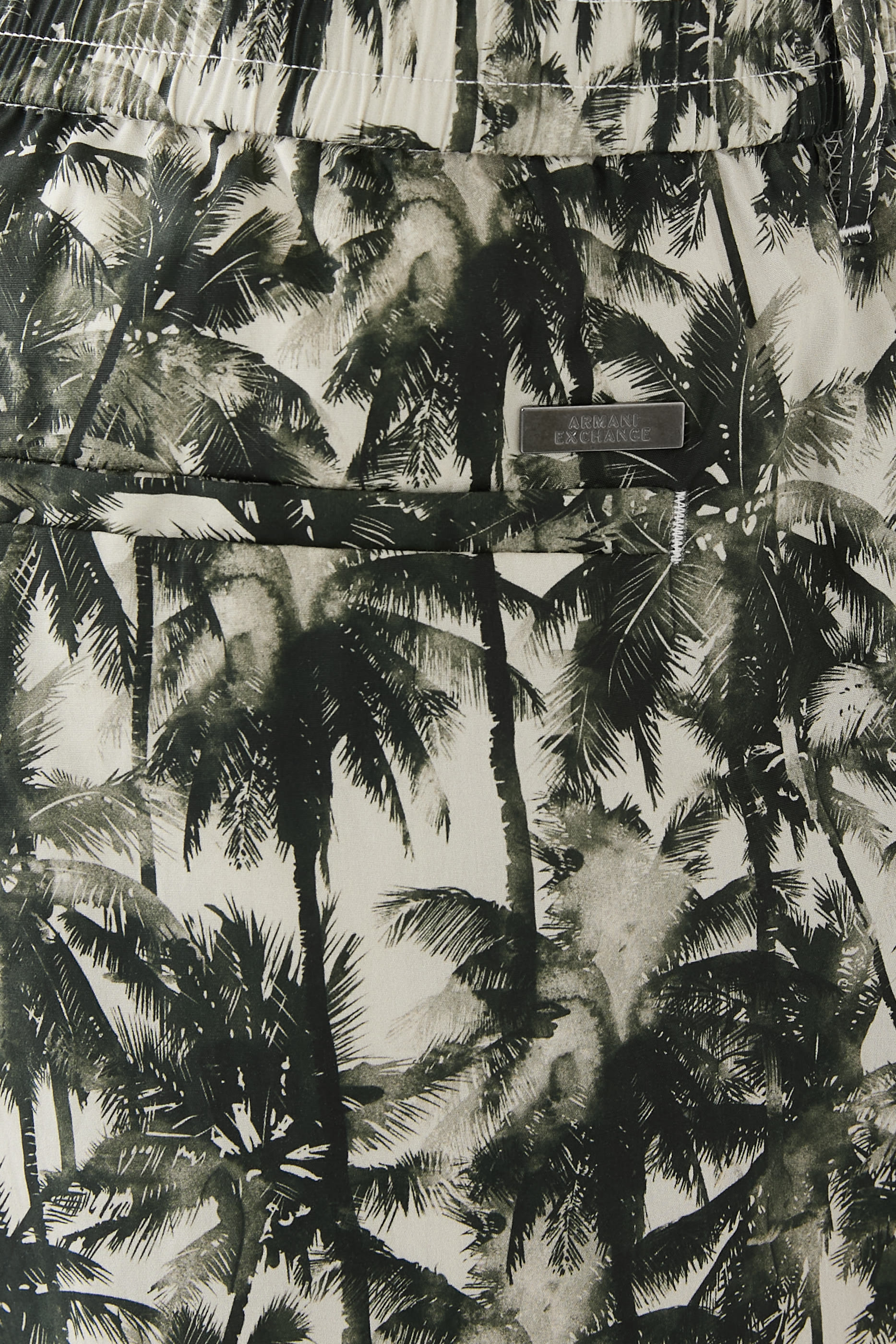 شورت برمودا بنقشة شجر نخيل قطن