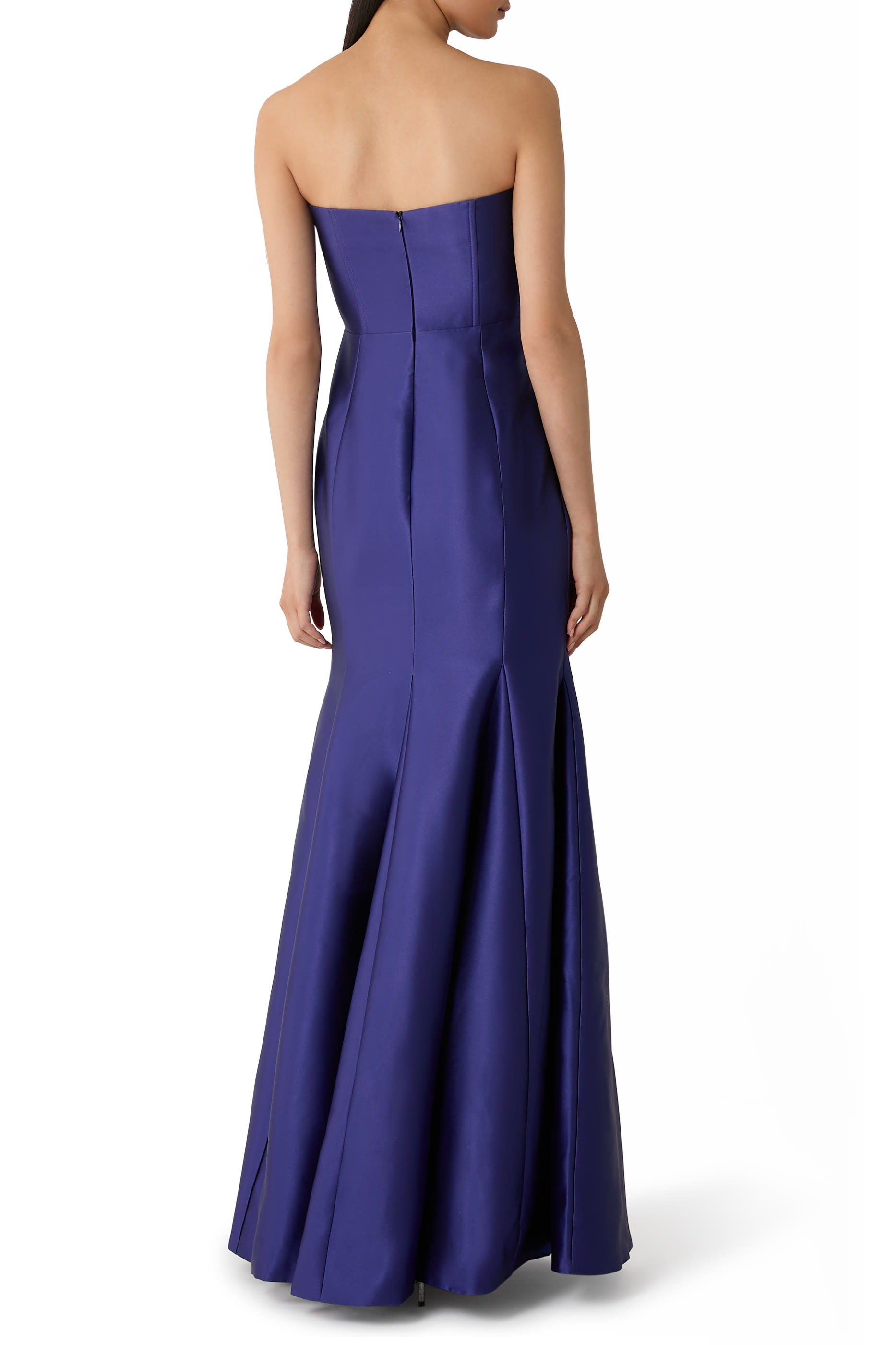  فستان سهرة بلا حمالات مزين بكريستال 