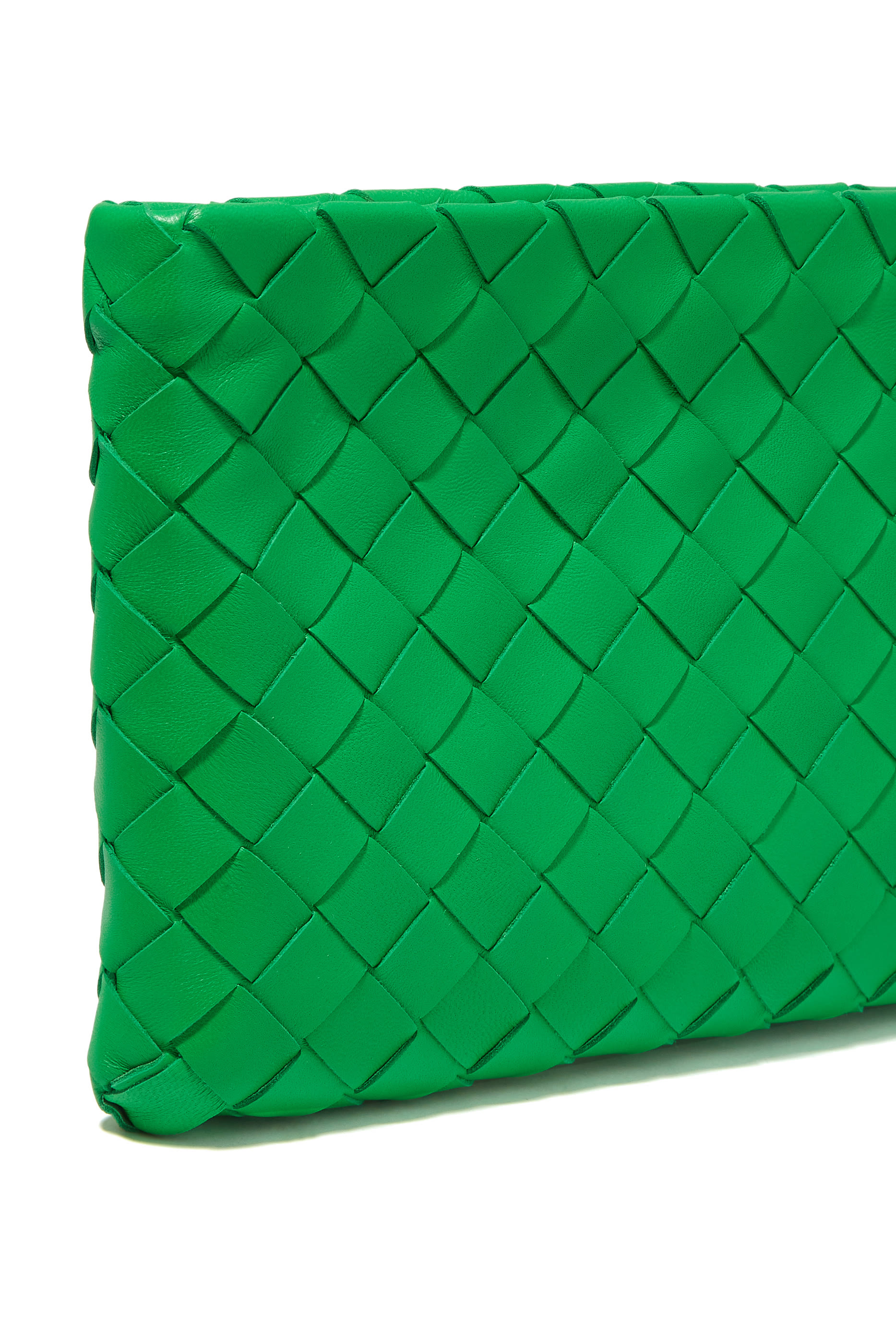 حقيبة متوسطة بتصميم مجدول