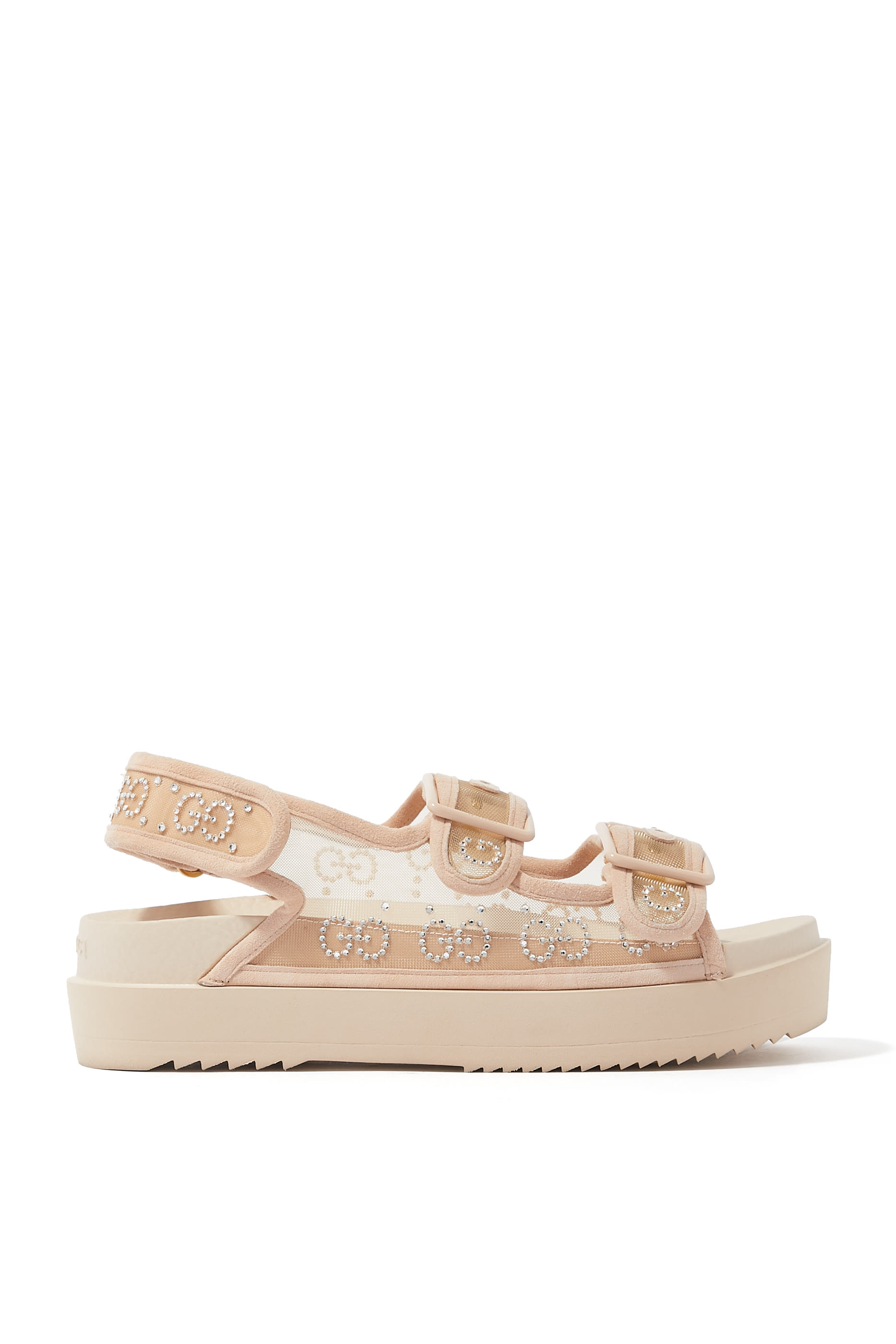 صندل قماش شبكي مرصع بالكريستال بشعار حرفي الماركة