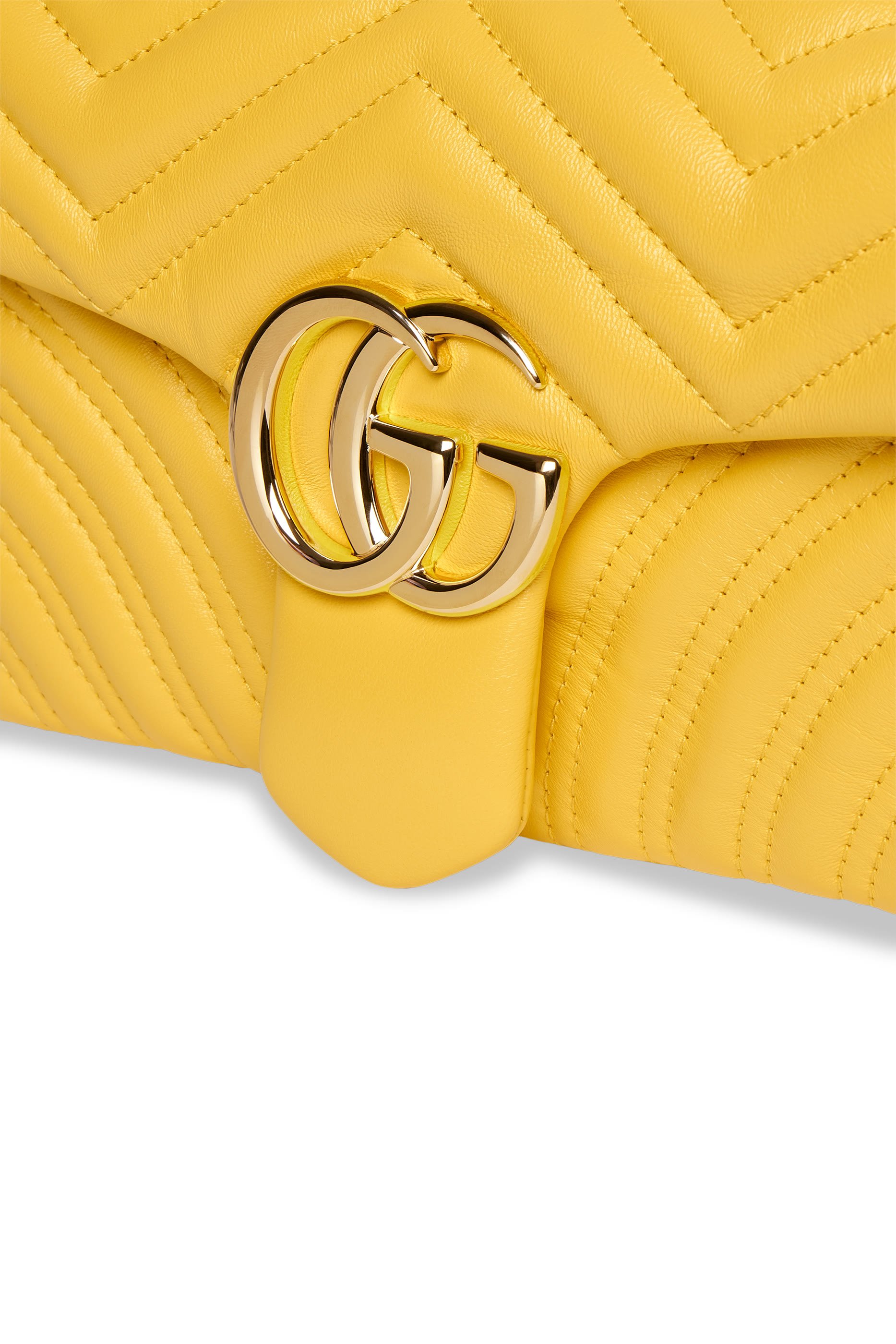 GG Marmont Medium Shoulder Bag