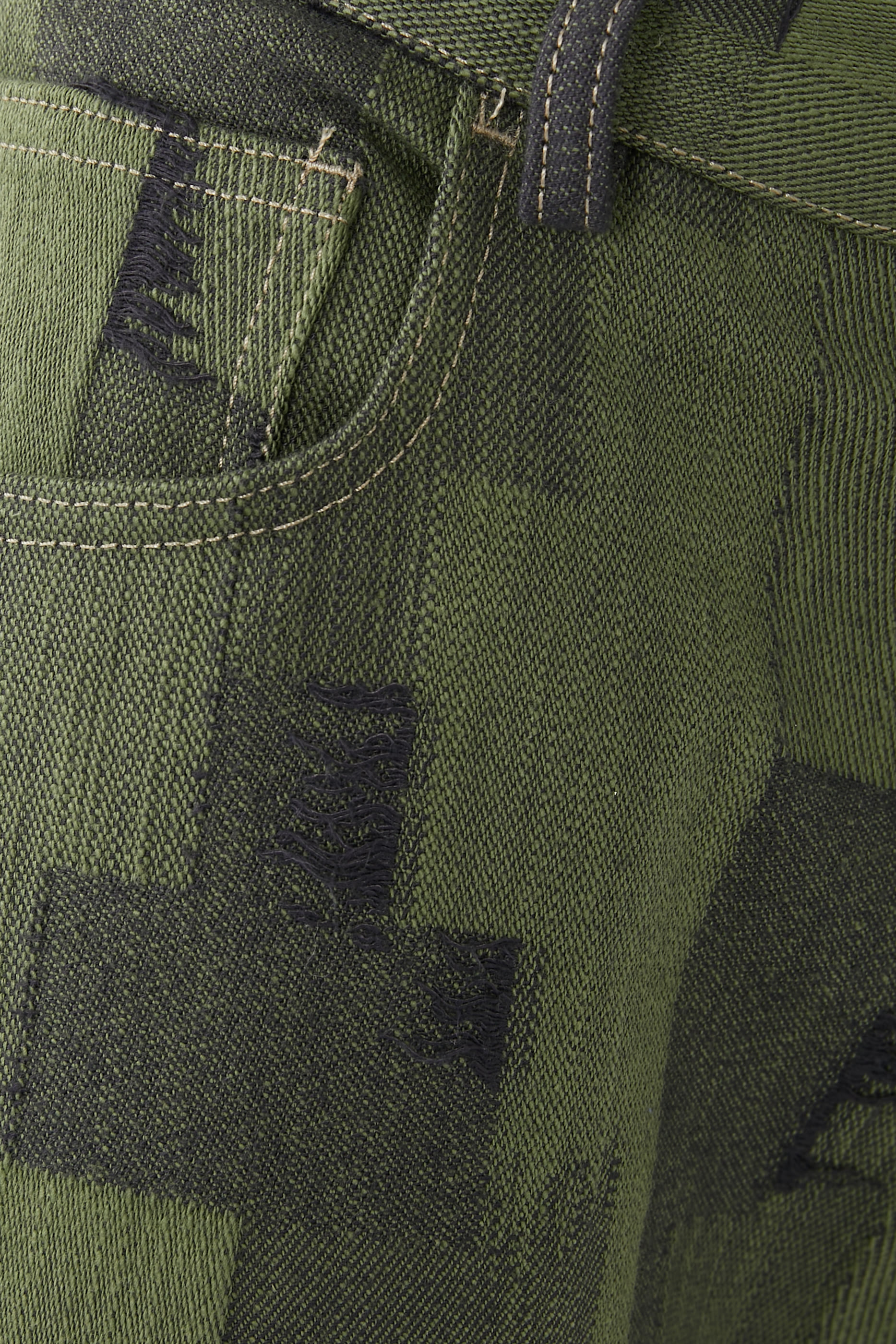 بنطال أي أو بي بقصة ساق واسعة وشعار الماركة