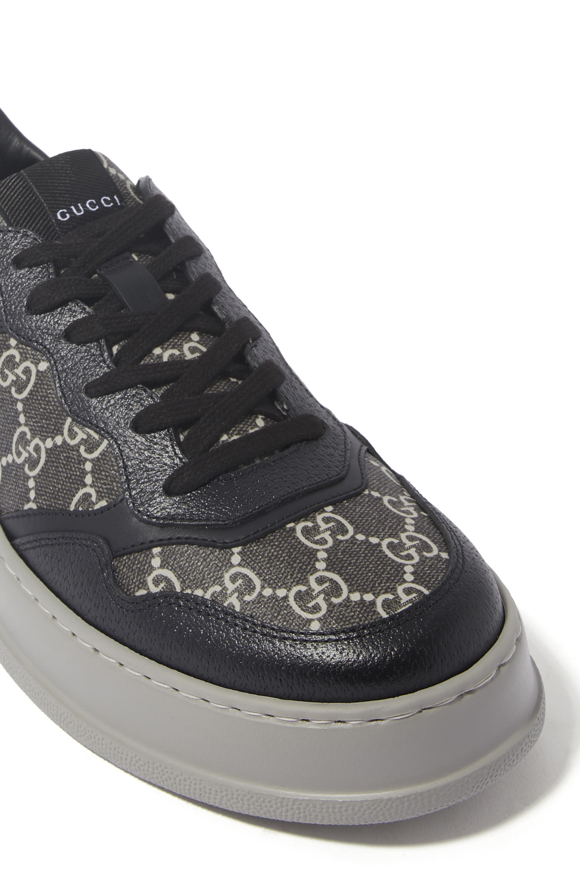 سنيكرز قنب سوبريم بشعار حرفي الماركة