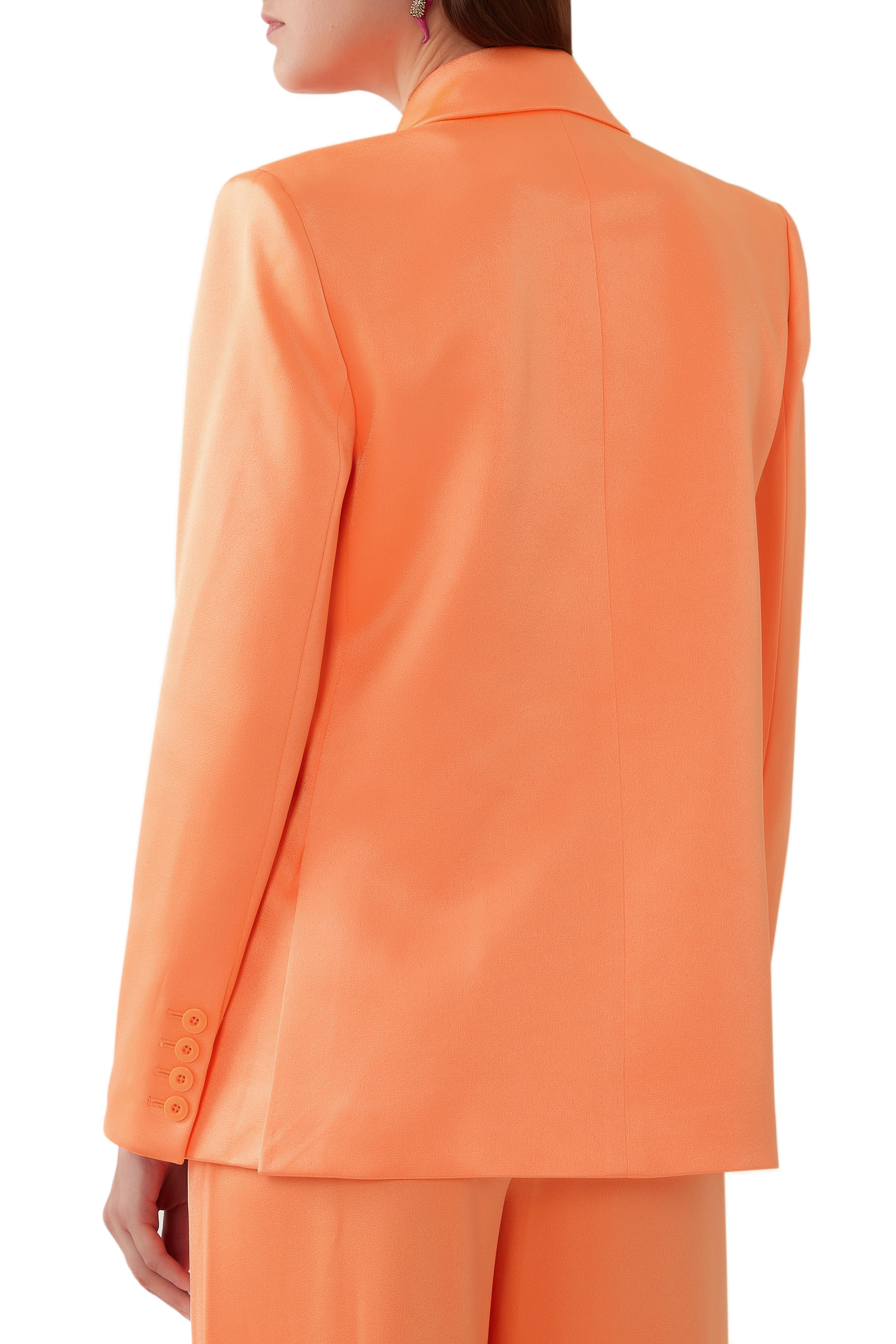 بليزر سانتوس بصفي أزرار وقصة بويفرند