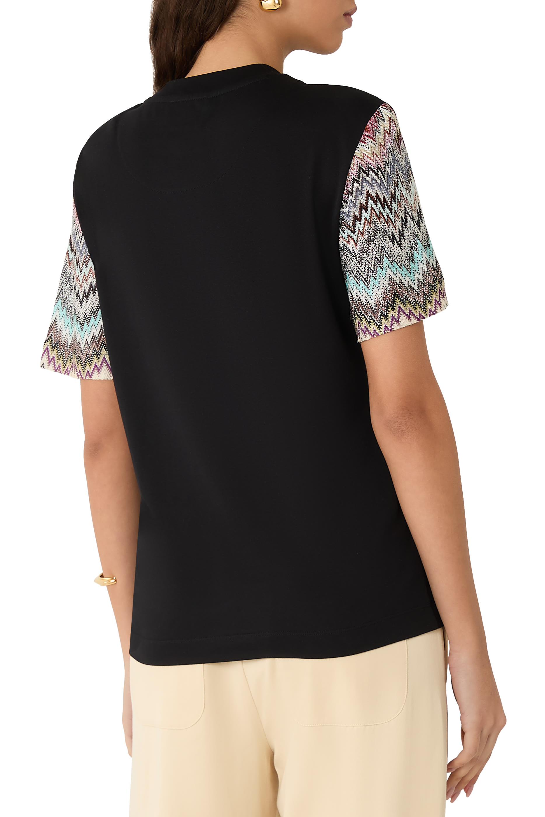 تيشيرت بياقة ضيقة نسيج راشيل