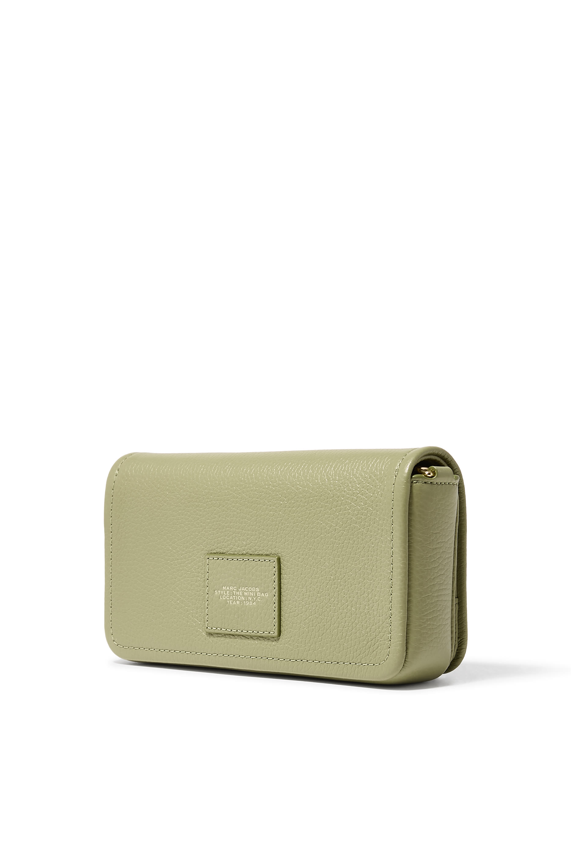 حقيبة صغيرة جلد