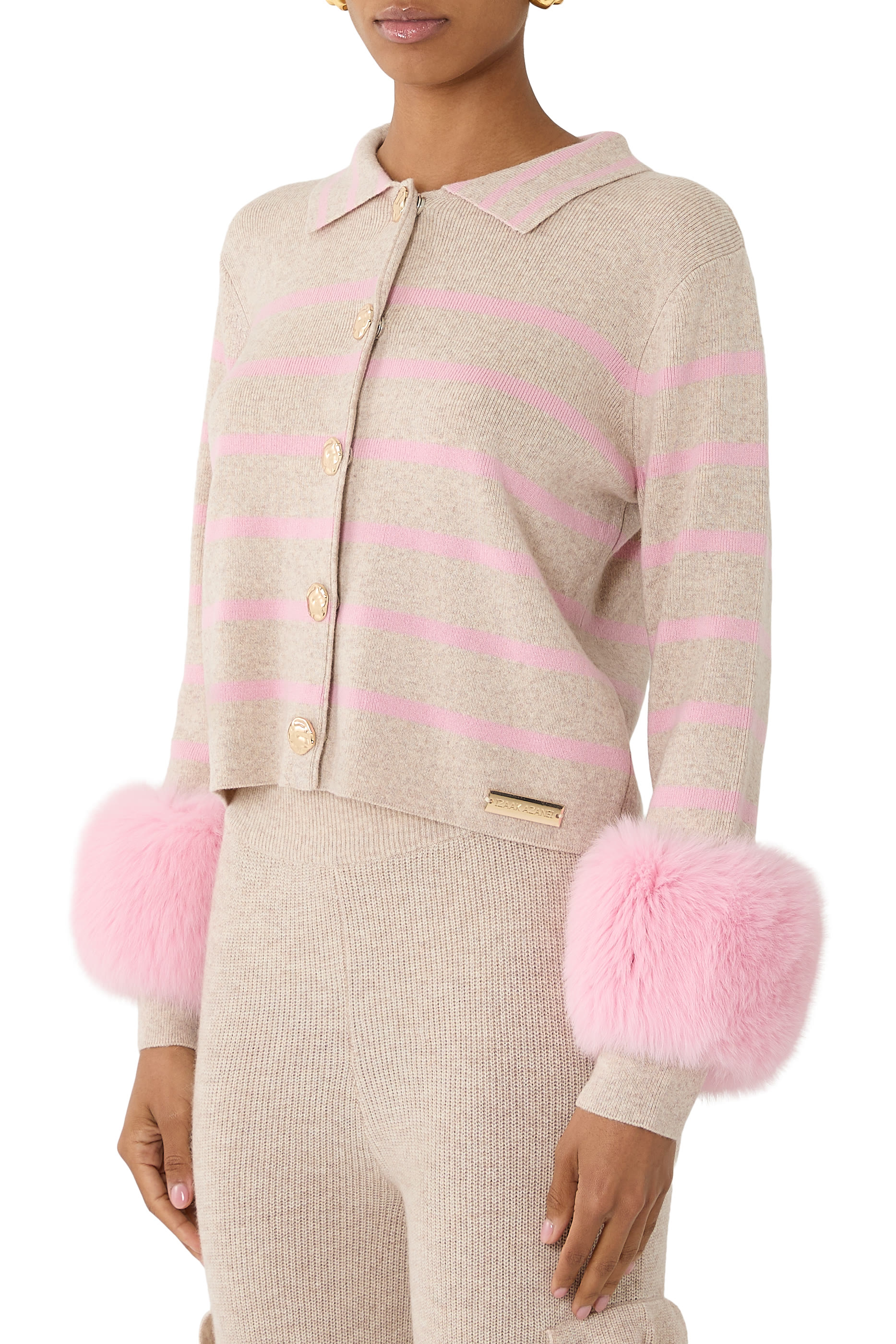 قميص مخطط بتفاصيل أزرار