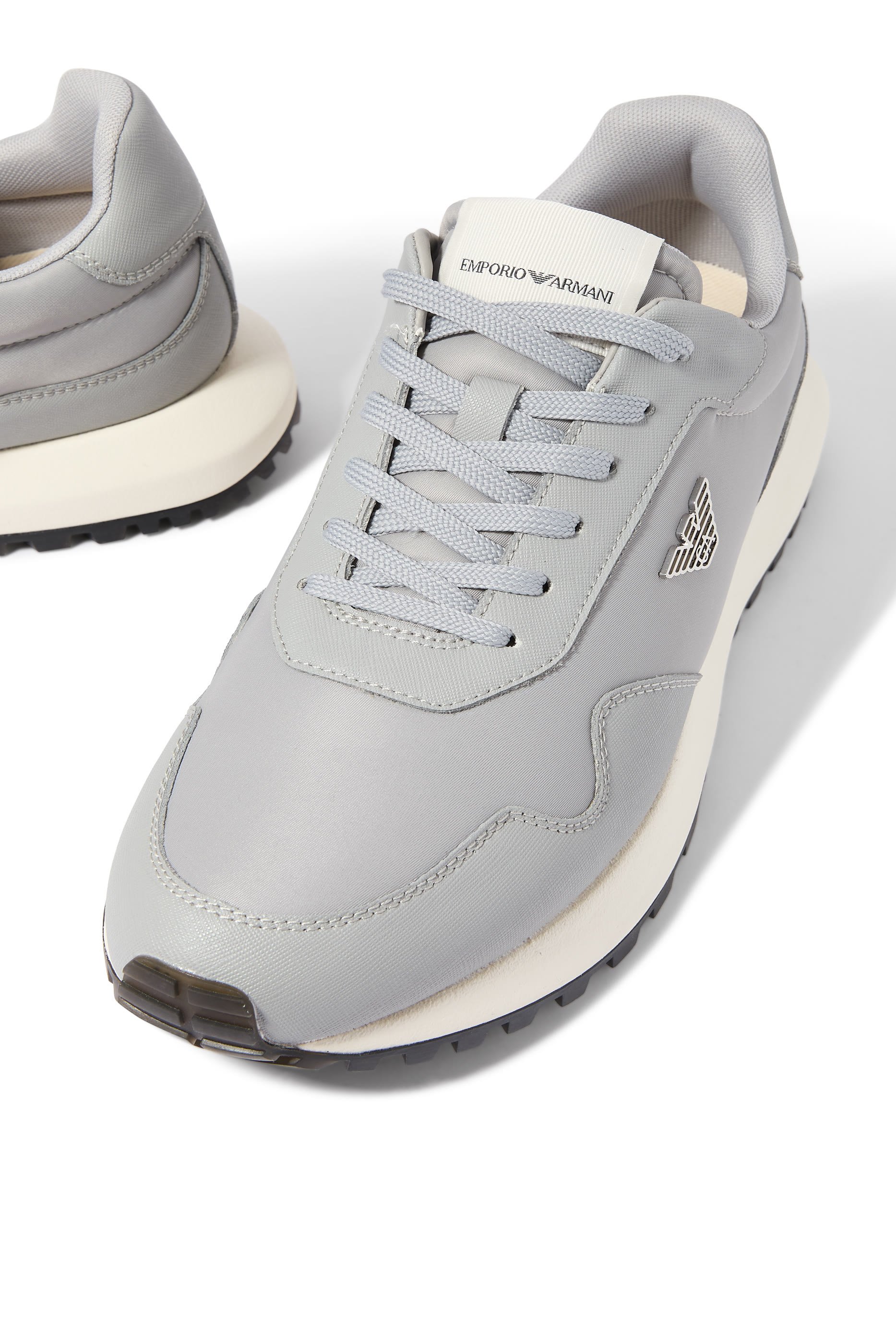 سنيكرز اي أس في نايلون معاد تدويره وتفاصيل سافيانو صديق للبيئة