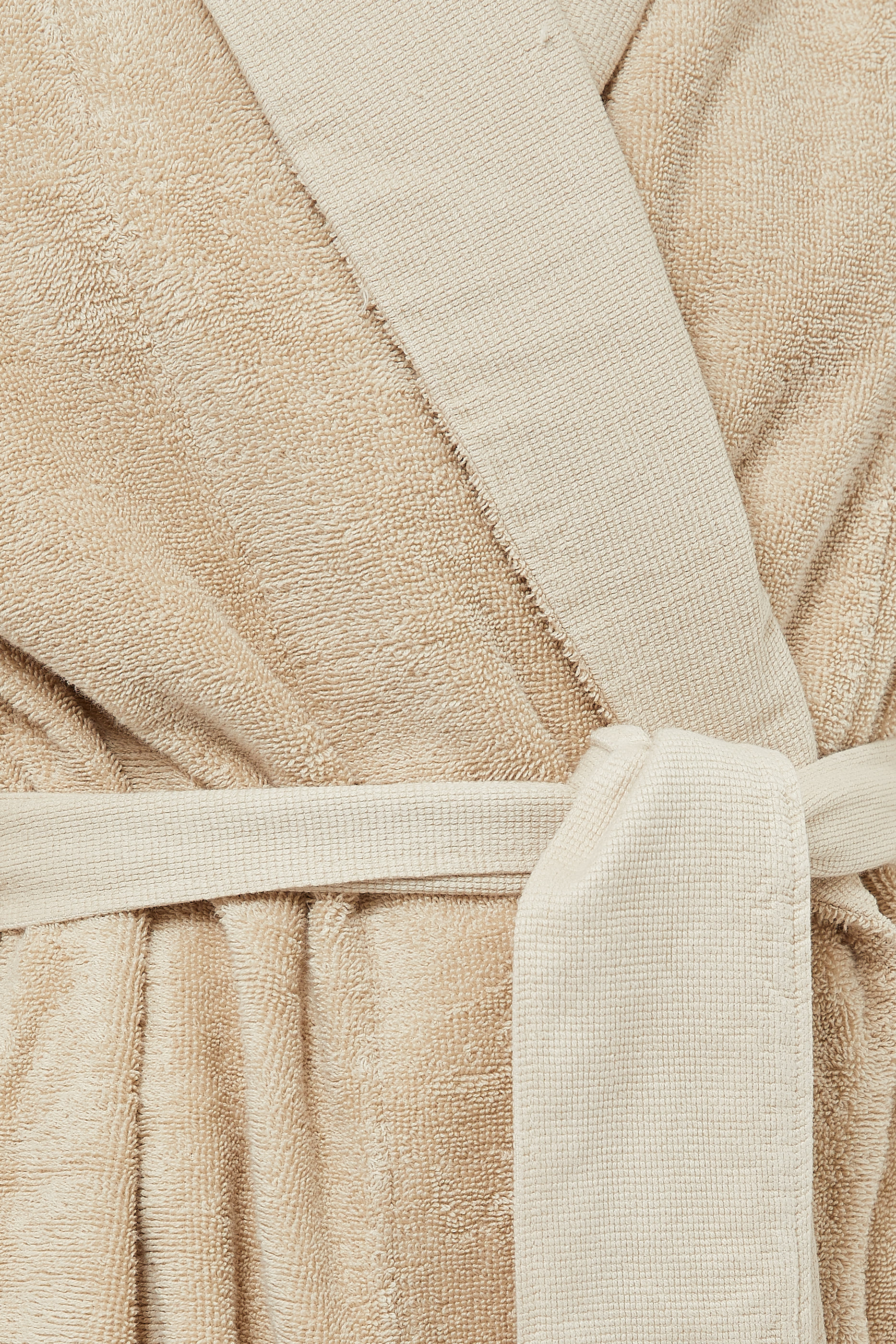 روب أميغو 103