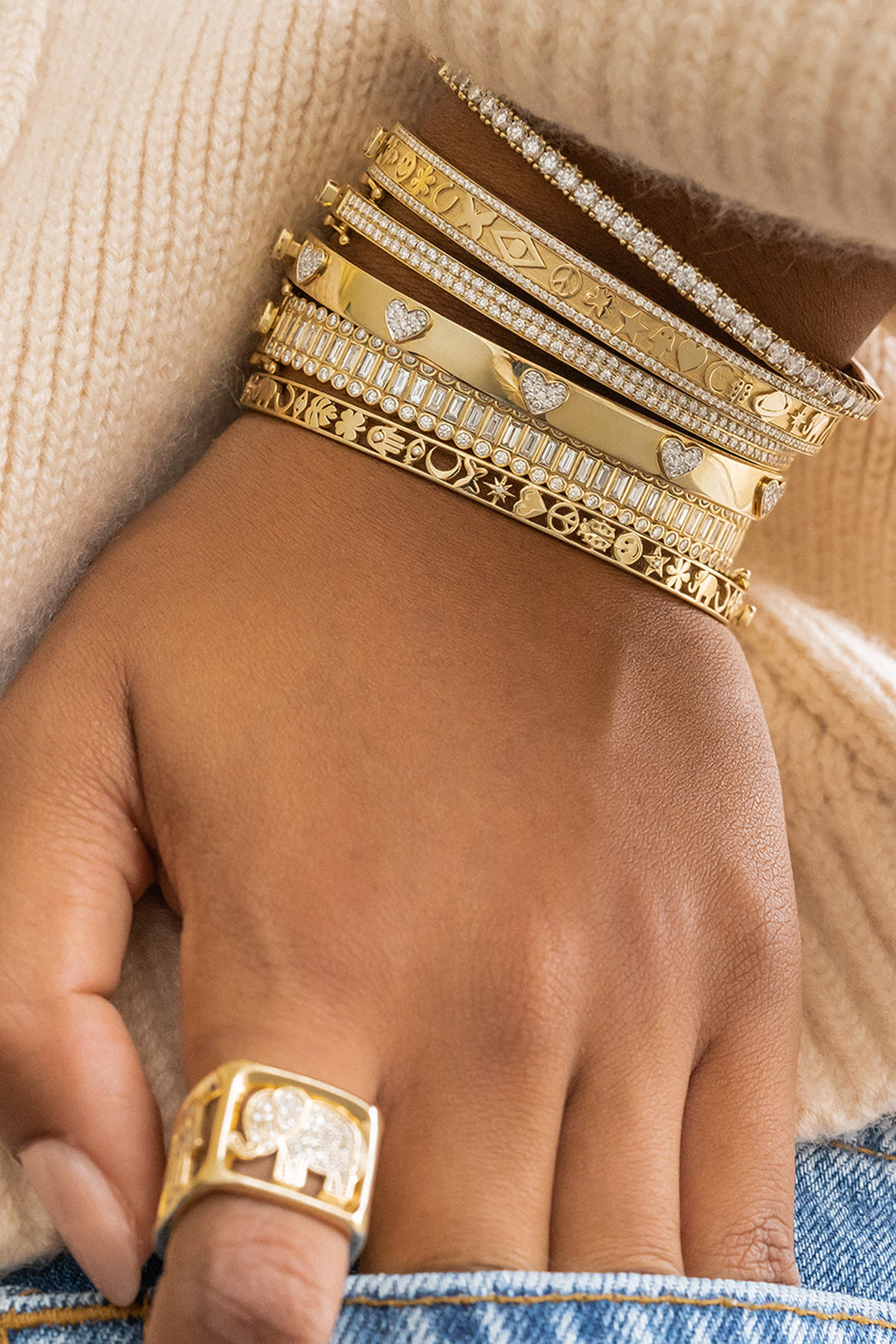 سوار ايكون بفتحات مرصع بالماس ذهب أصفر عيار 14